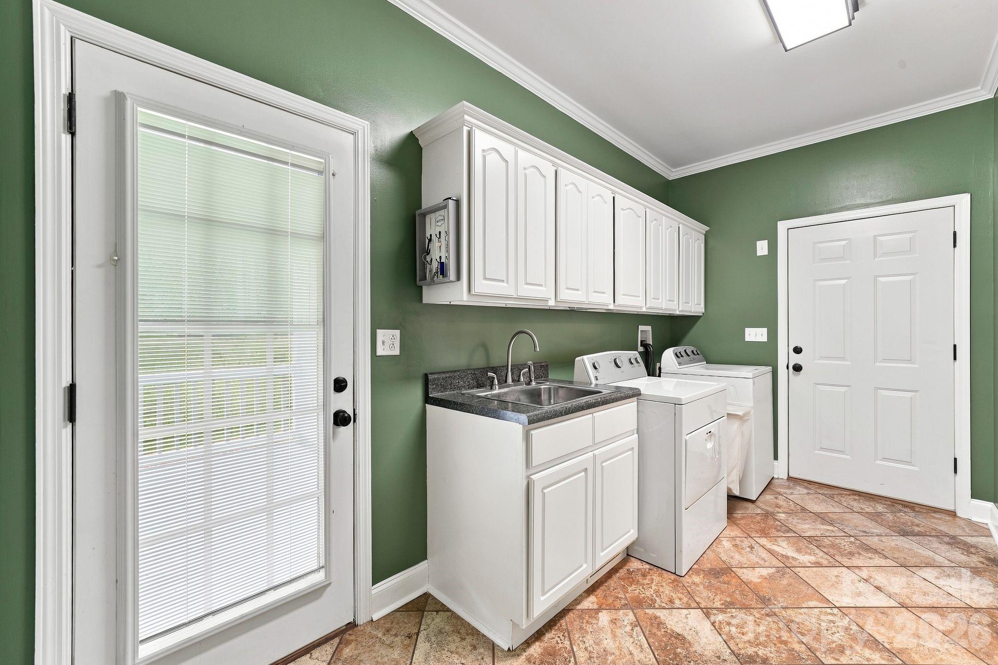 1134 Oakwood Drive — Chester