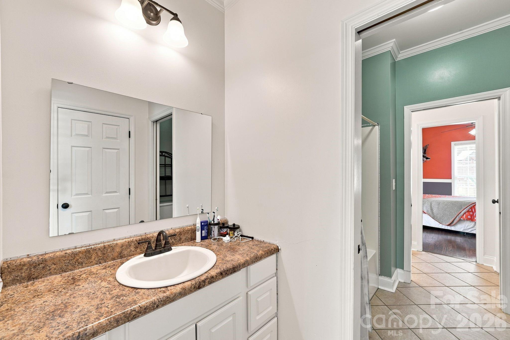 1134 Oakwood Drive — Chester