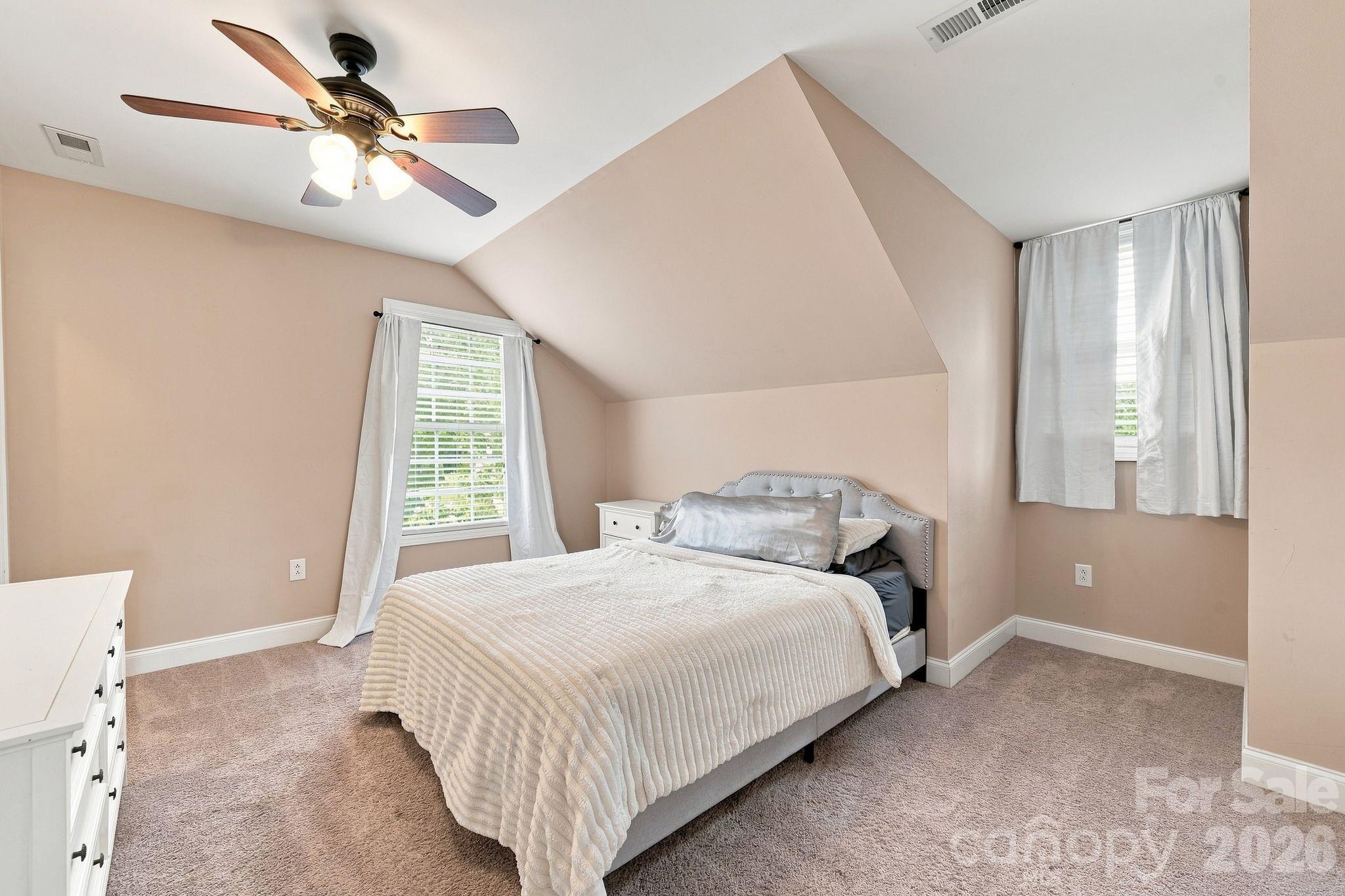 1134 Oakwood Drive — Chester