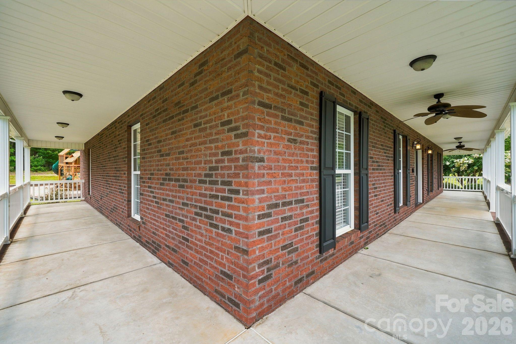 1134 Oakwood Drive — Chester