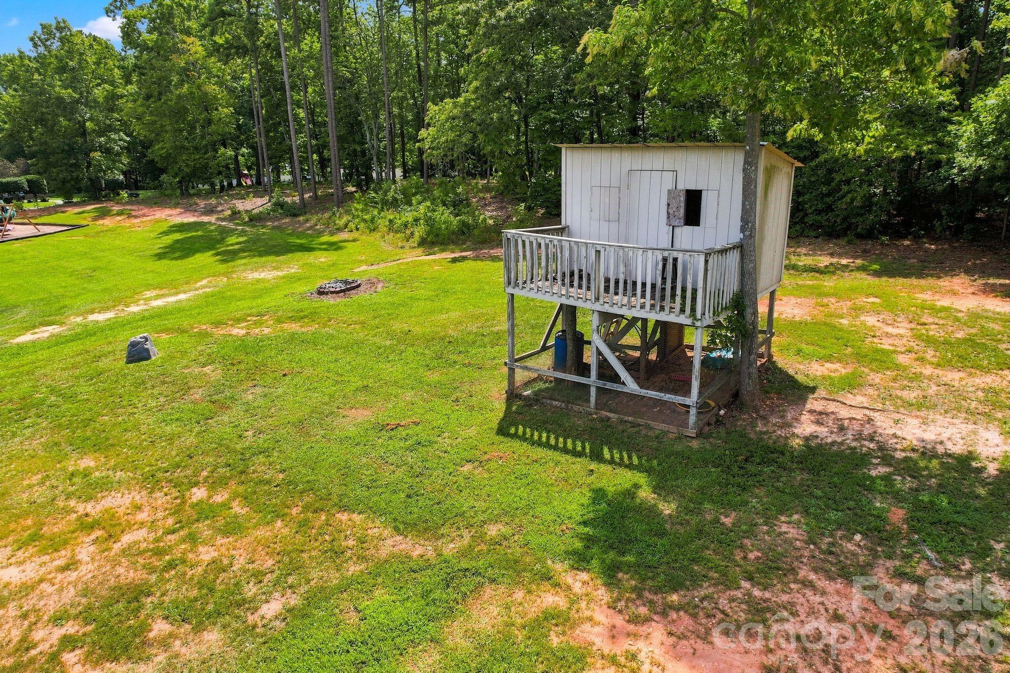 1134 Oakwood Drive — Chester