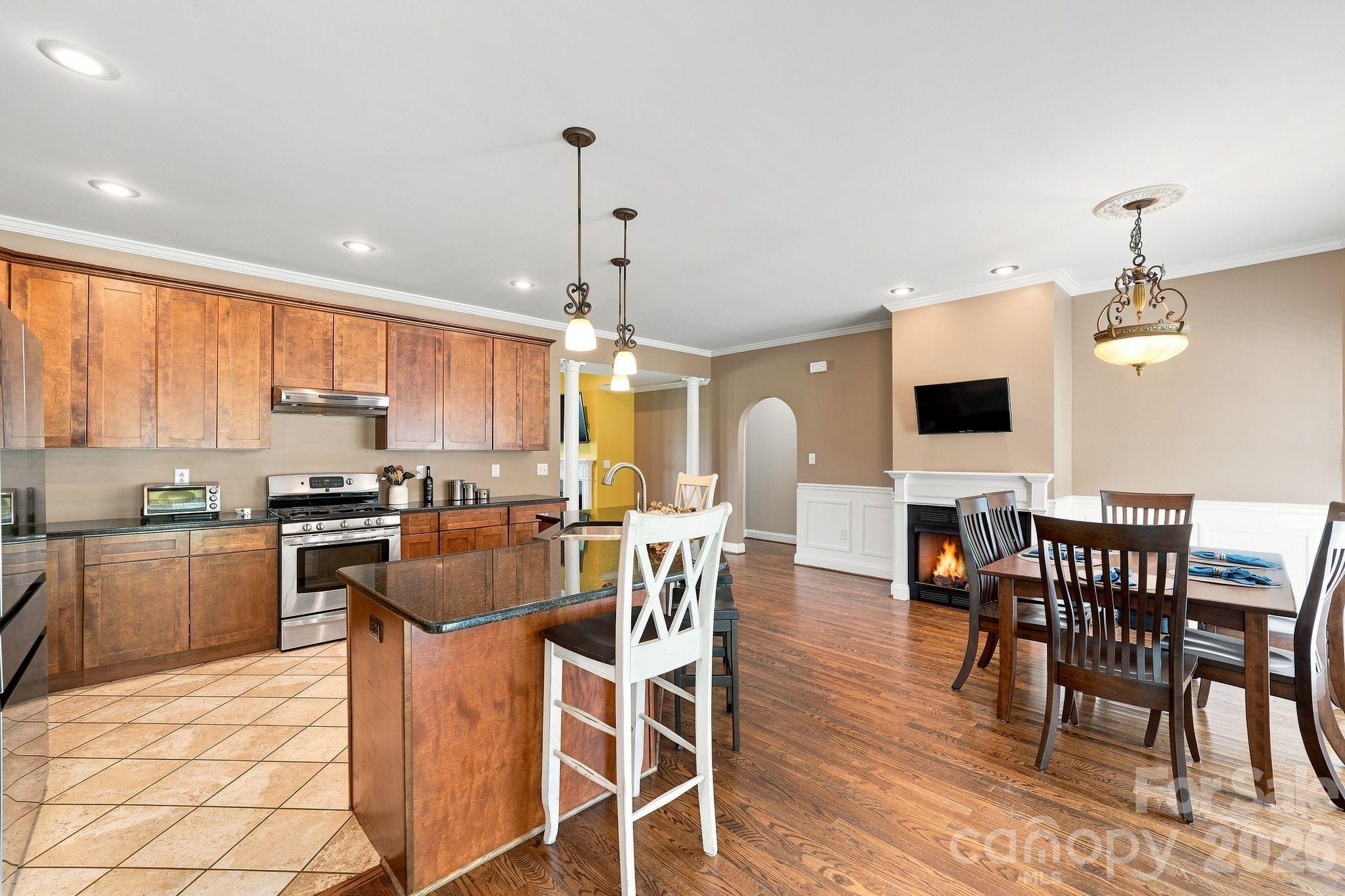 1134 Oakwood Drive — Chester