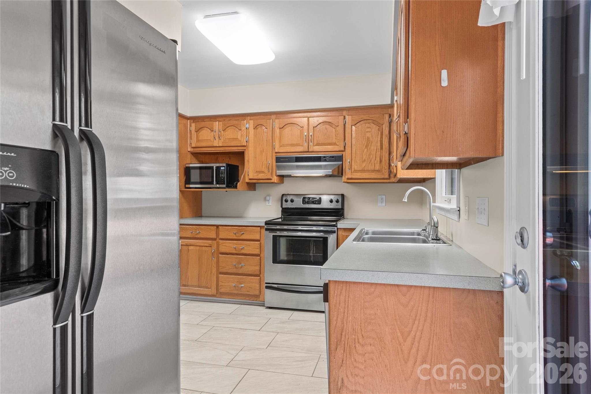 6045 Stone Bluff Drive — Clemmons