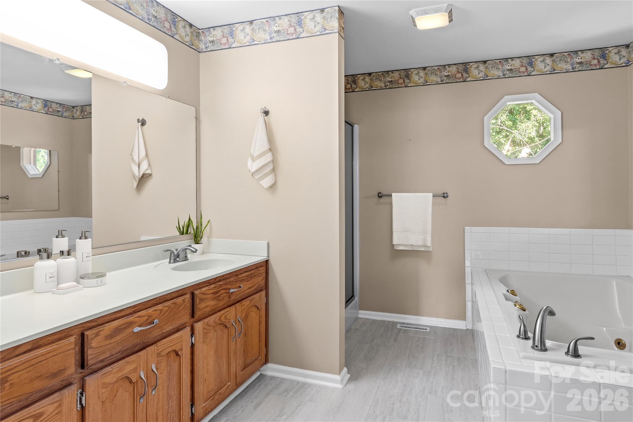 6045 Stone Bluff Drive — Clemmons