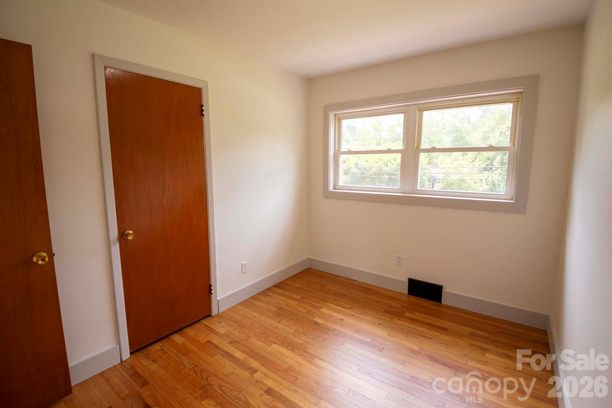 317 Brickyard Road — Asheville