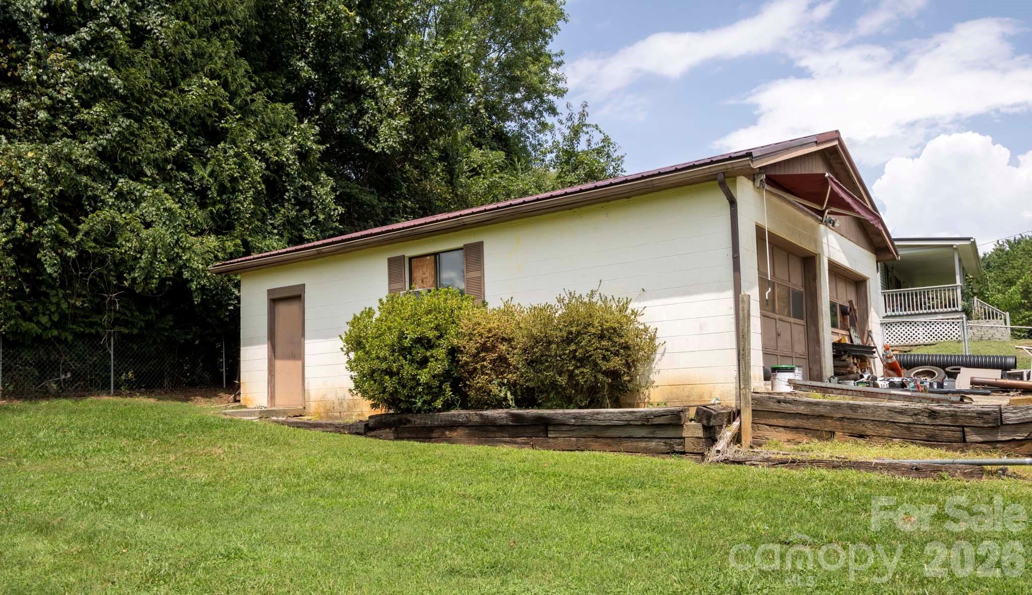 317 Brickyard Road — Asheville