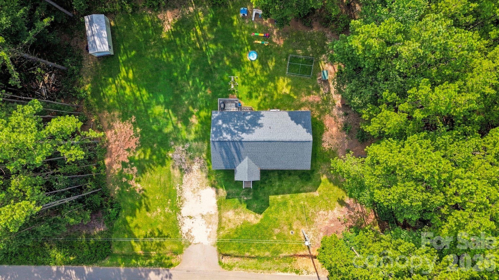 1364 Stroupe Road — Lancaster
