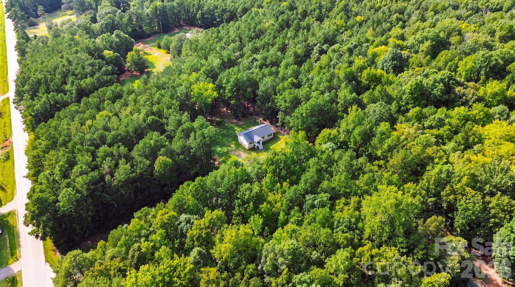1364 Stroupe Road — Lancaster