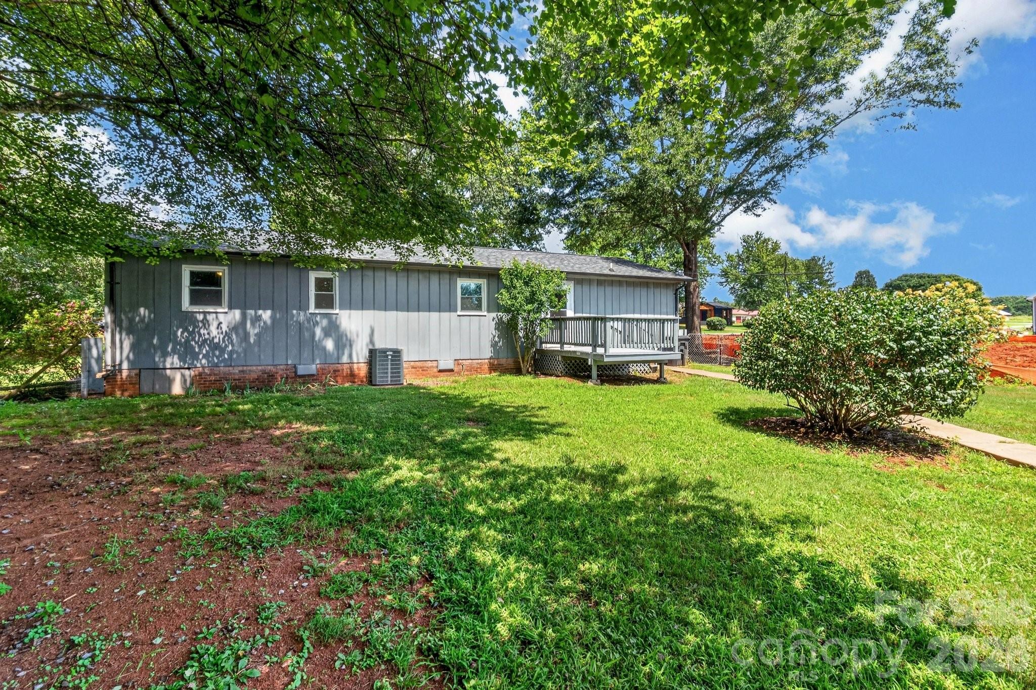 123 Robinette Lane — Statesville