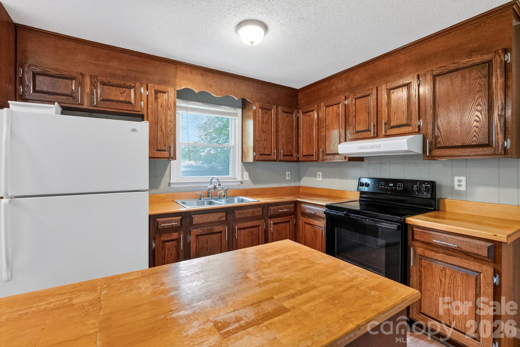 123 Robinette Lane — Statesville