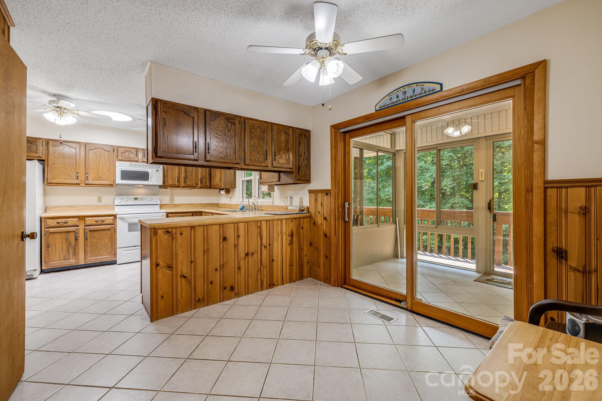 11 E Ridgeway Drive — Weaverville