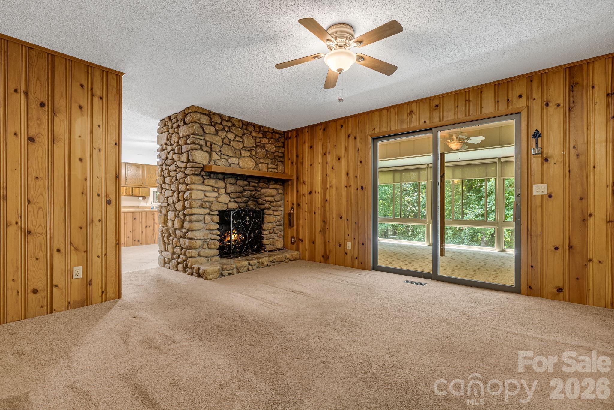 11 E Ridgeway Drive — Weaverville