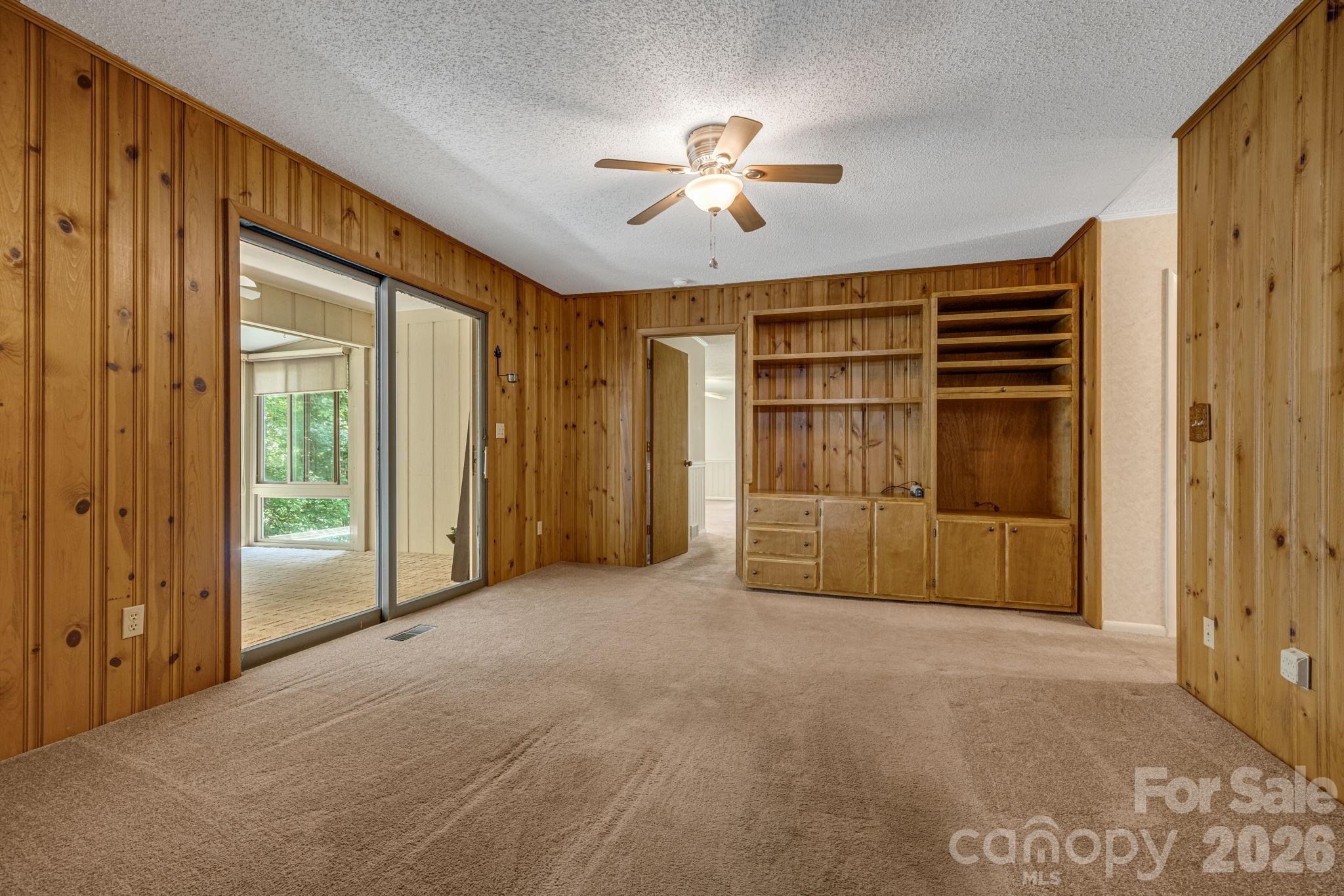 11 E Ridgeway Drive — Weaverville