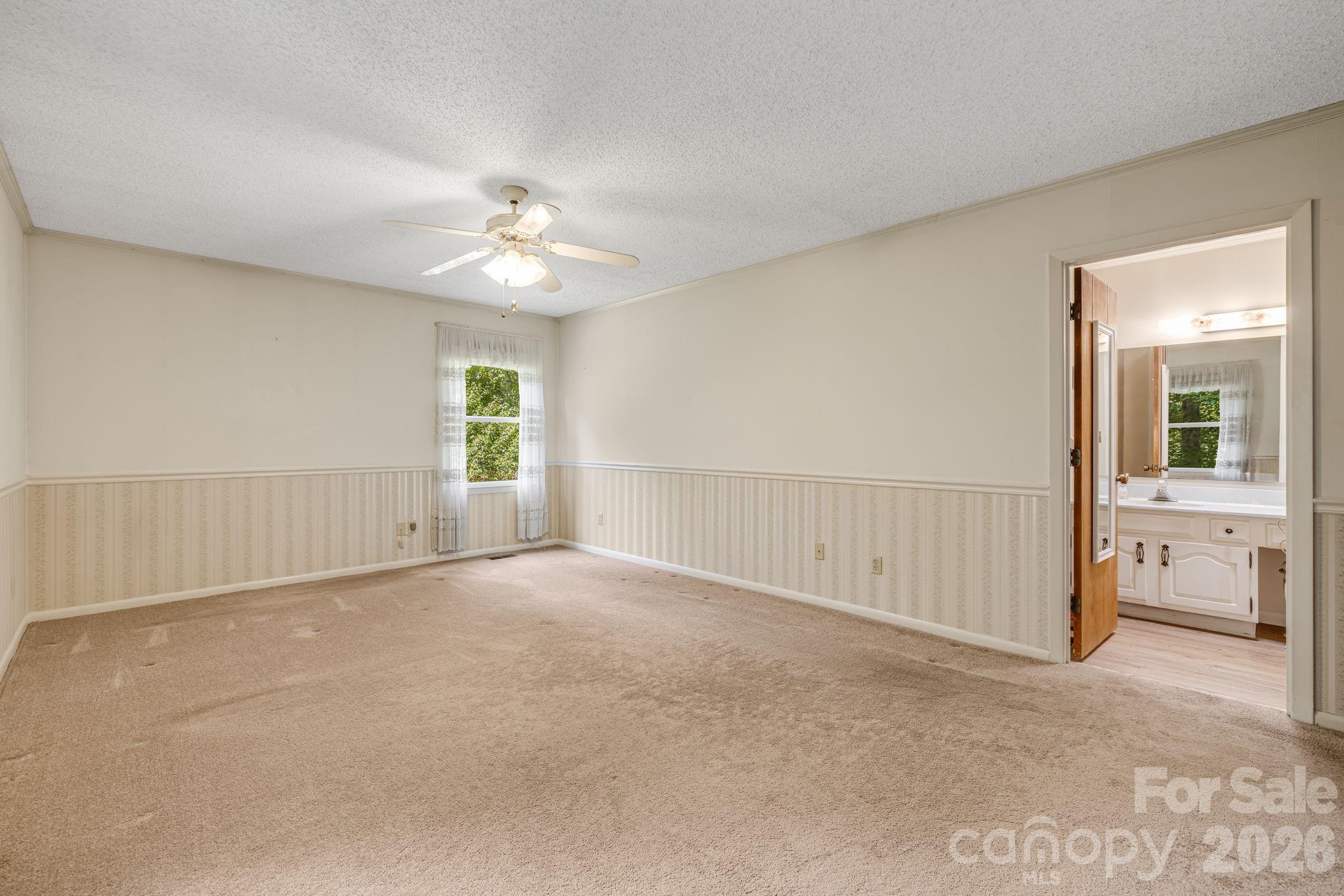 11 E Ridgeway Drive — Weaverville