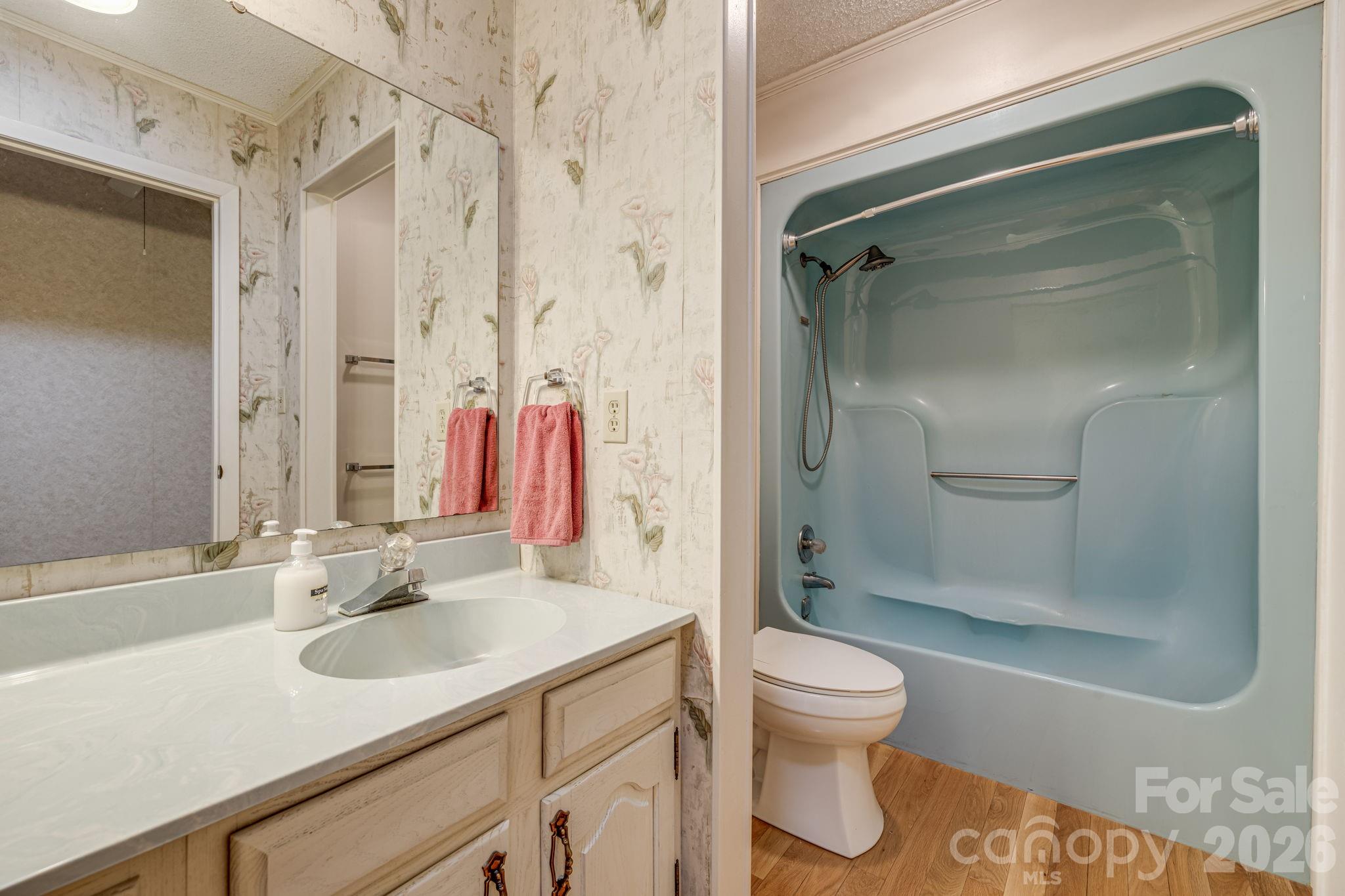 11 E Ridgeway Drive — Weaverville