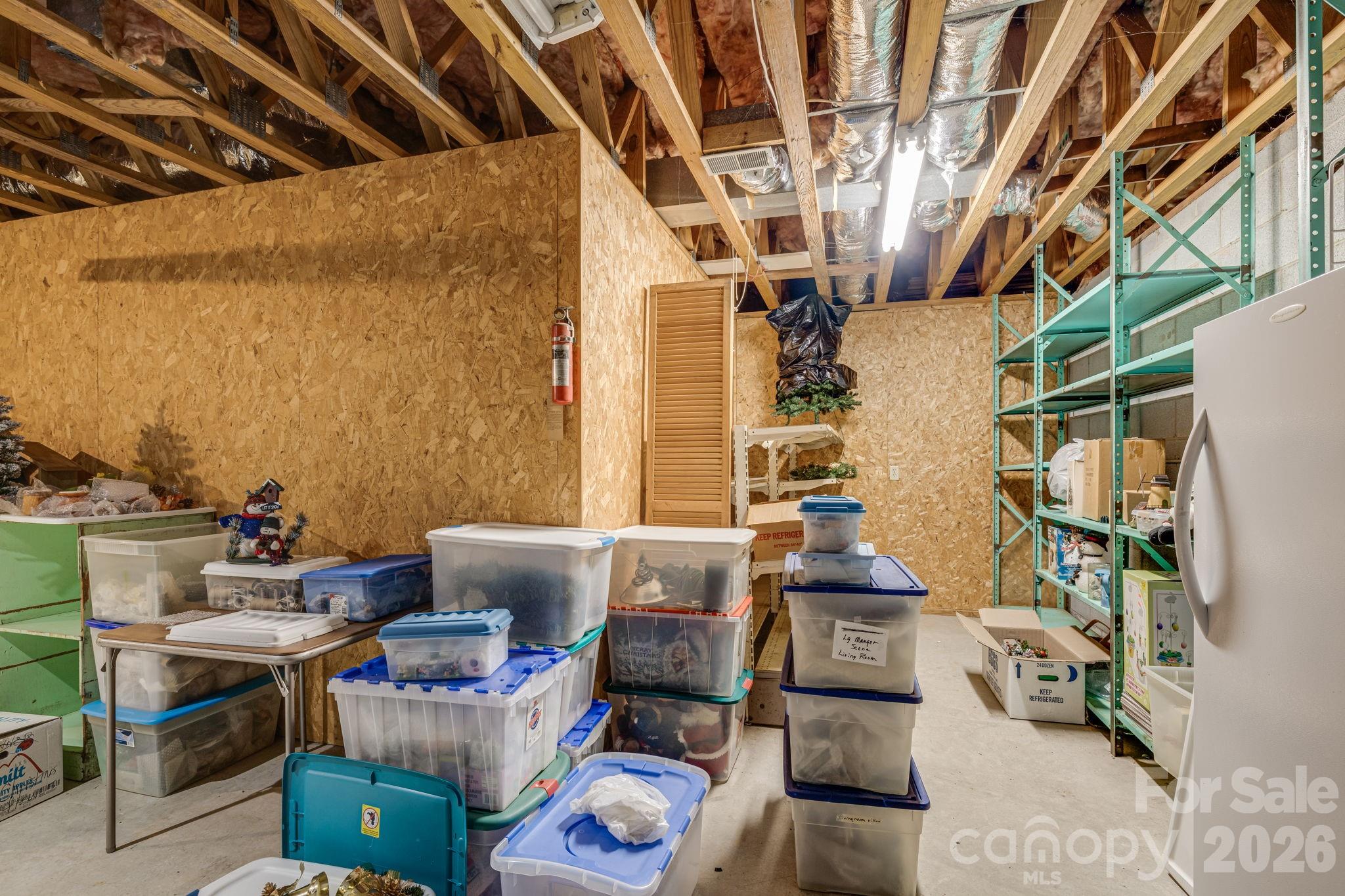 11 E Ridgeway Drive — Weaverville