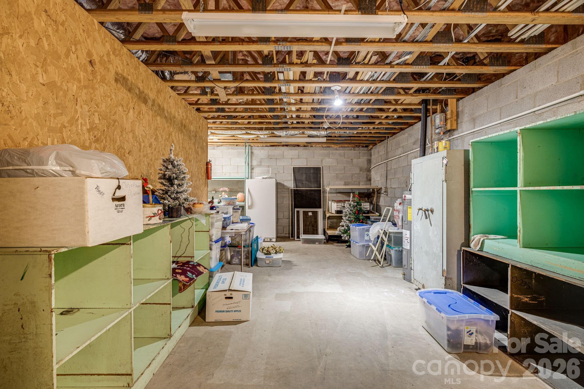 11 E Ridgeway Drive — Weaverville
