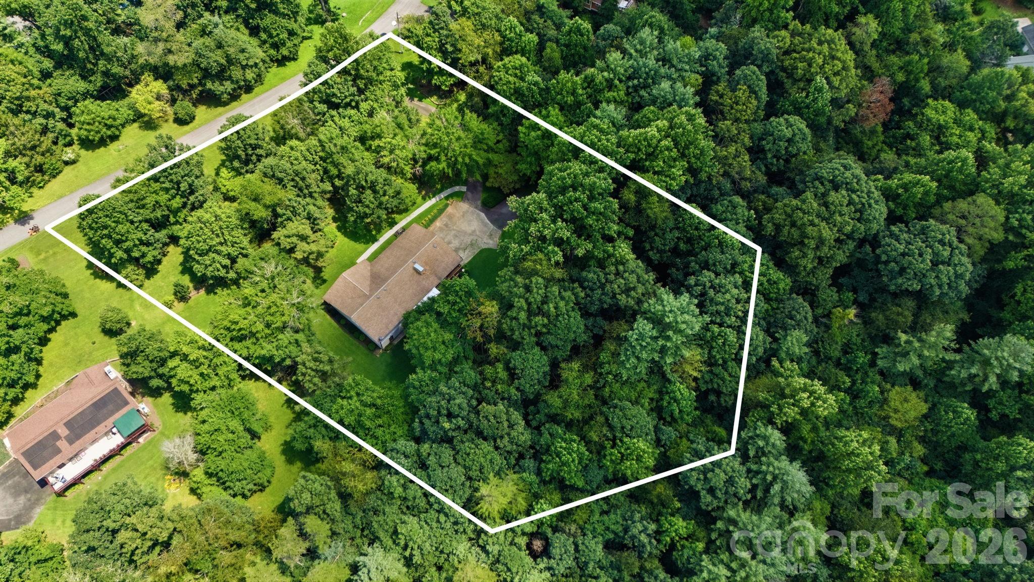 11 E Ridgeway Drive — Weaverville