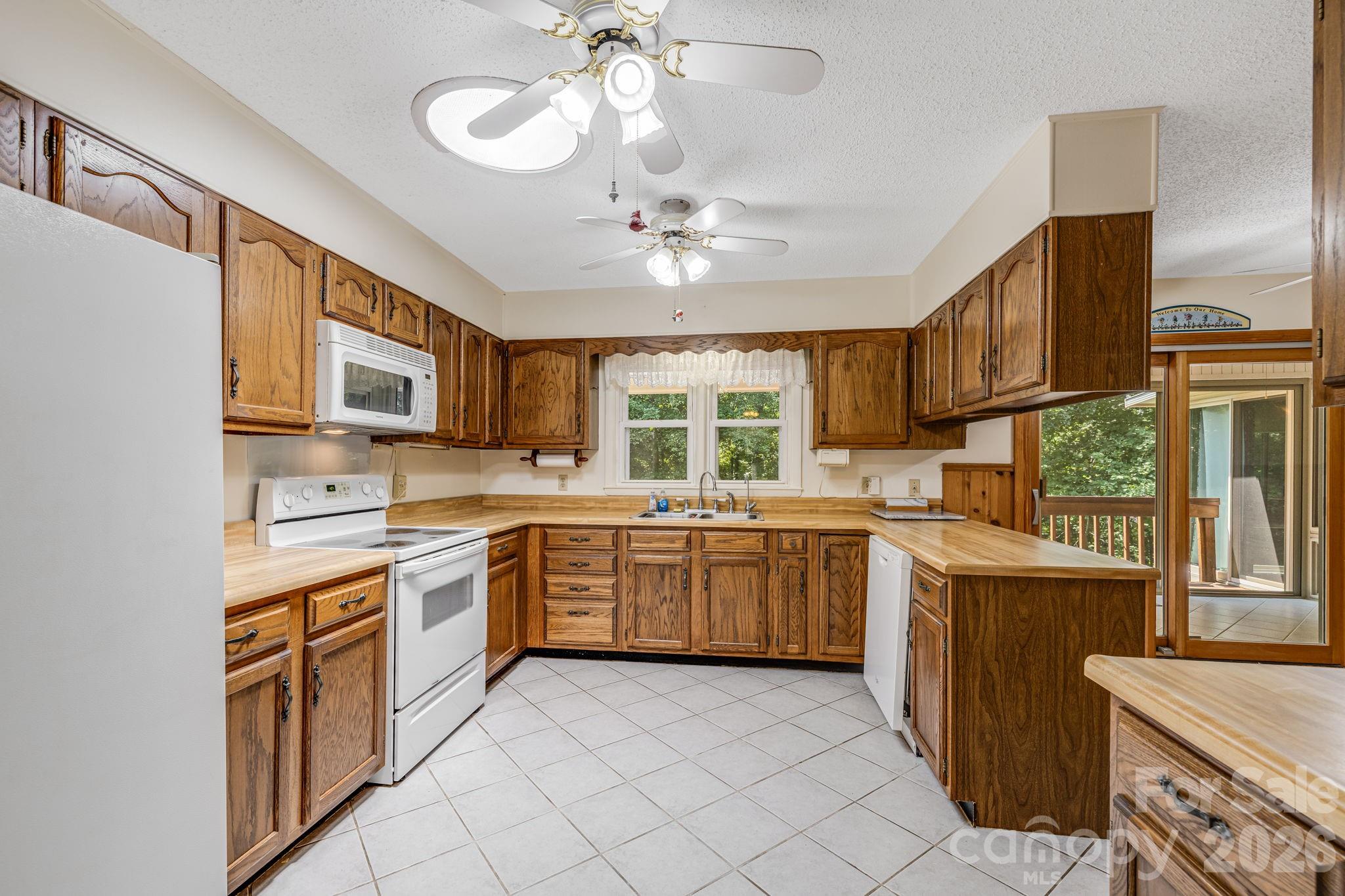 11 E Ridgeway Drive — Weaverville