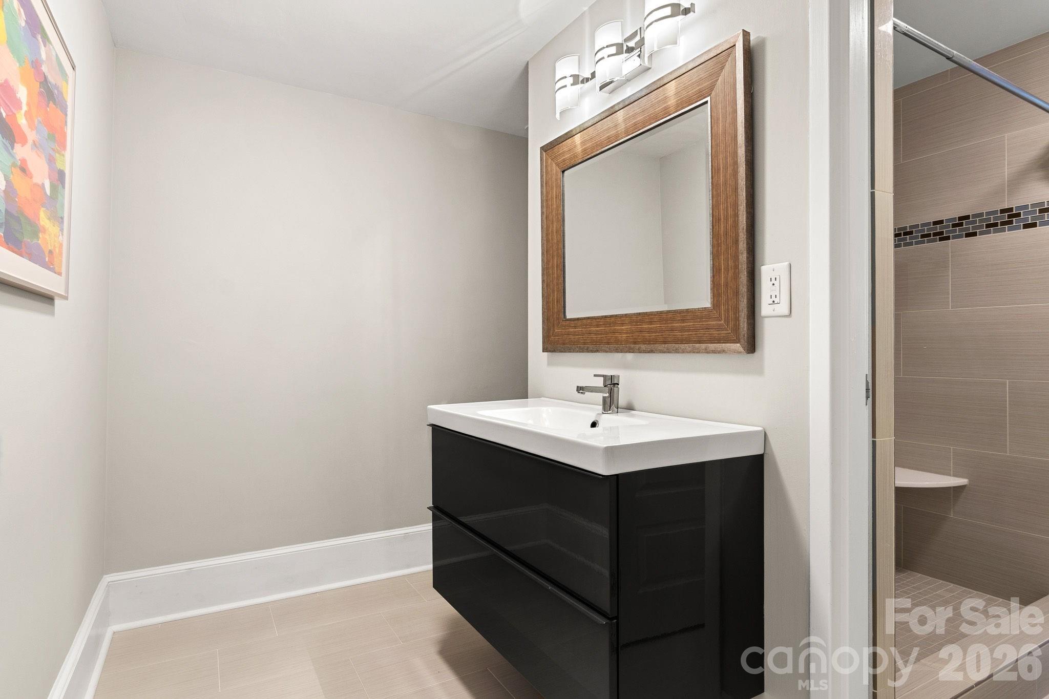 1300 Reece Road #412 — Charlotte