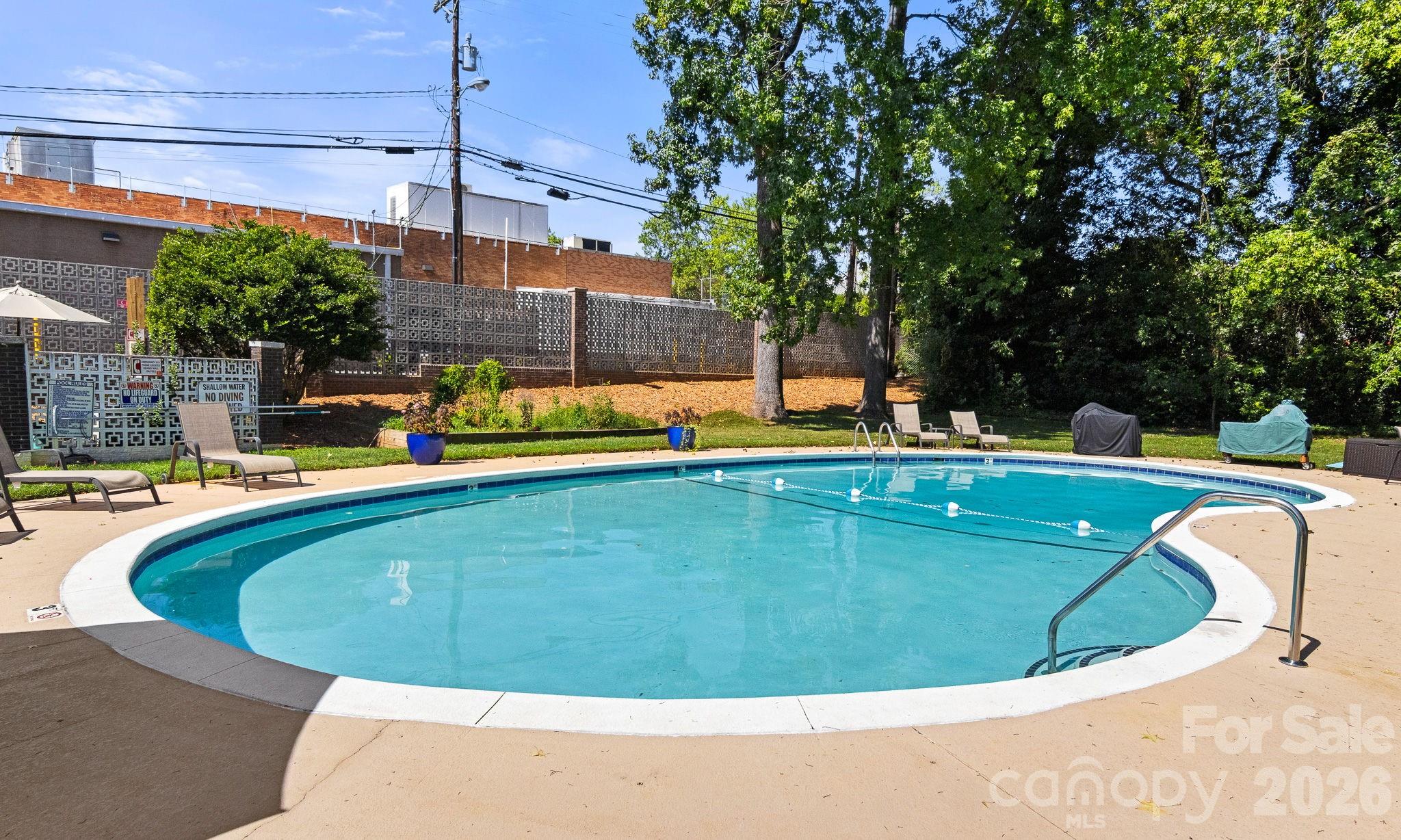 1300 Reece Road #412 — Charlotte
