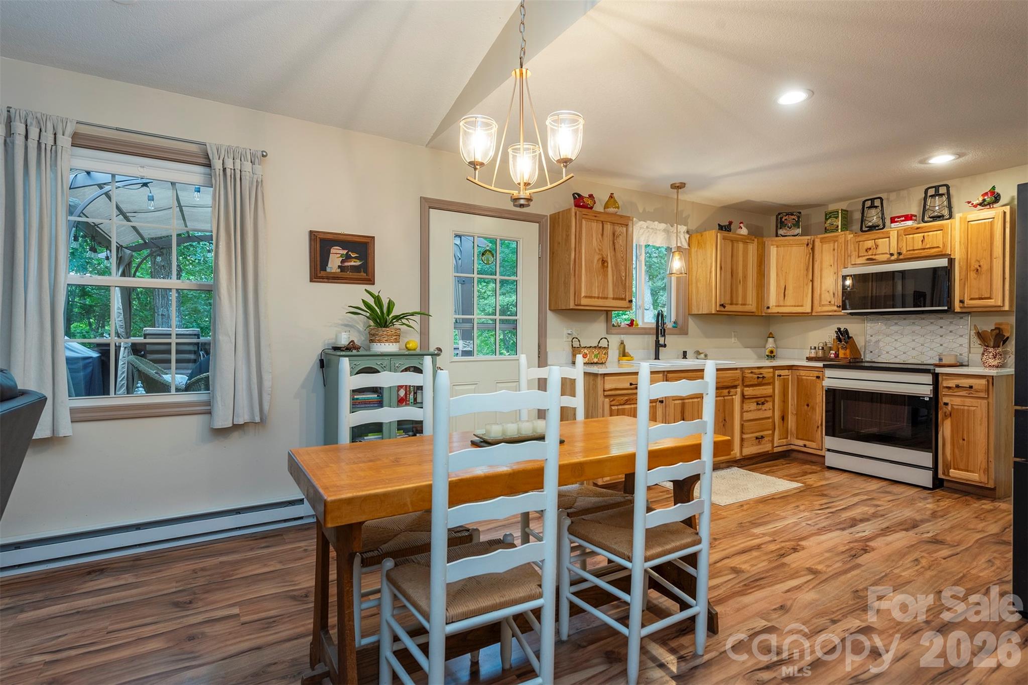 4895 Hudlow Road — Union Mills