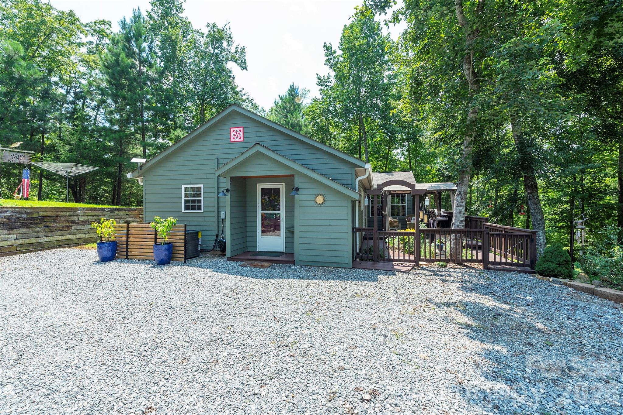 4895 Hudlow Road — Union Mills