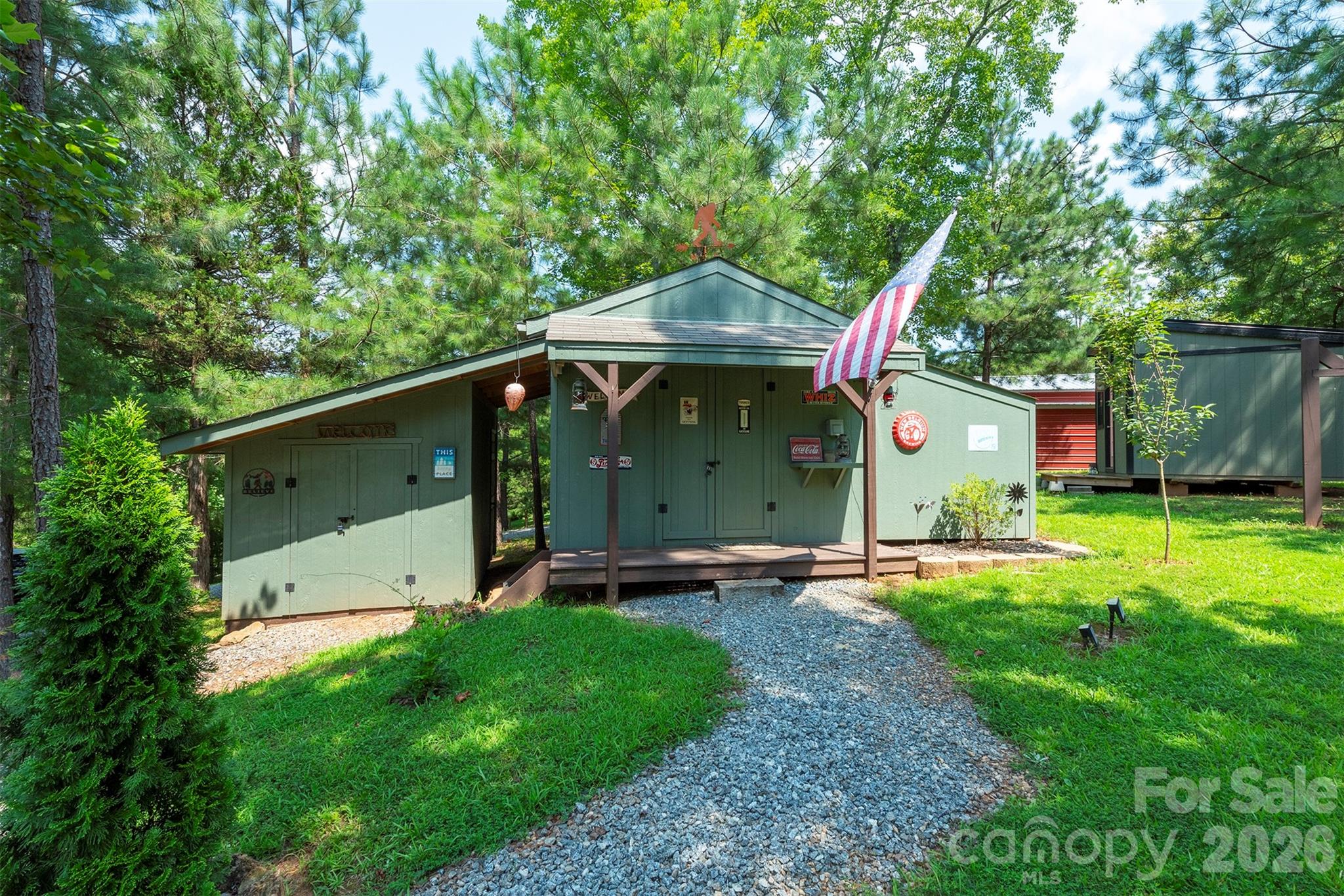 4895 Hudlow Road — Union Mills