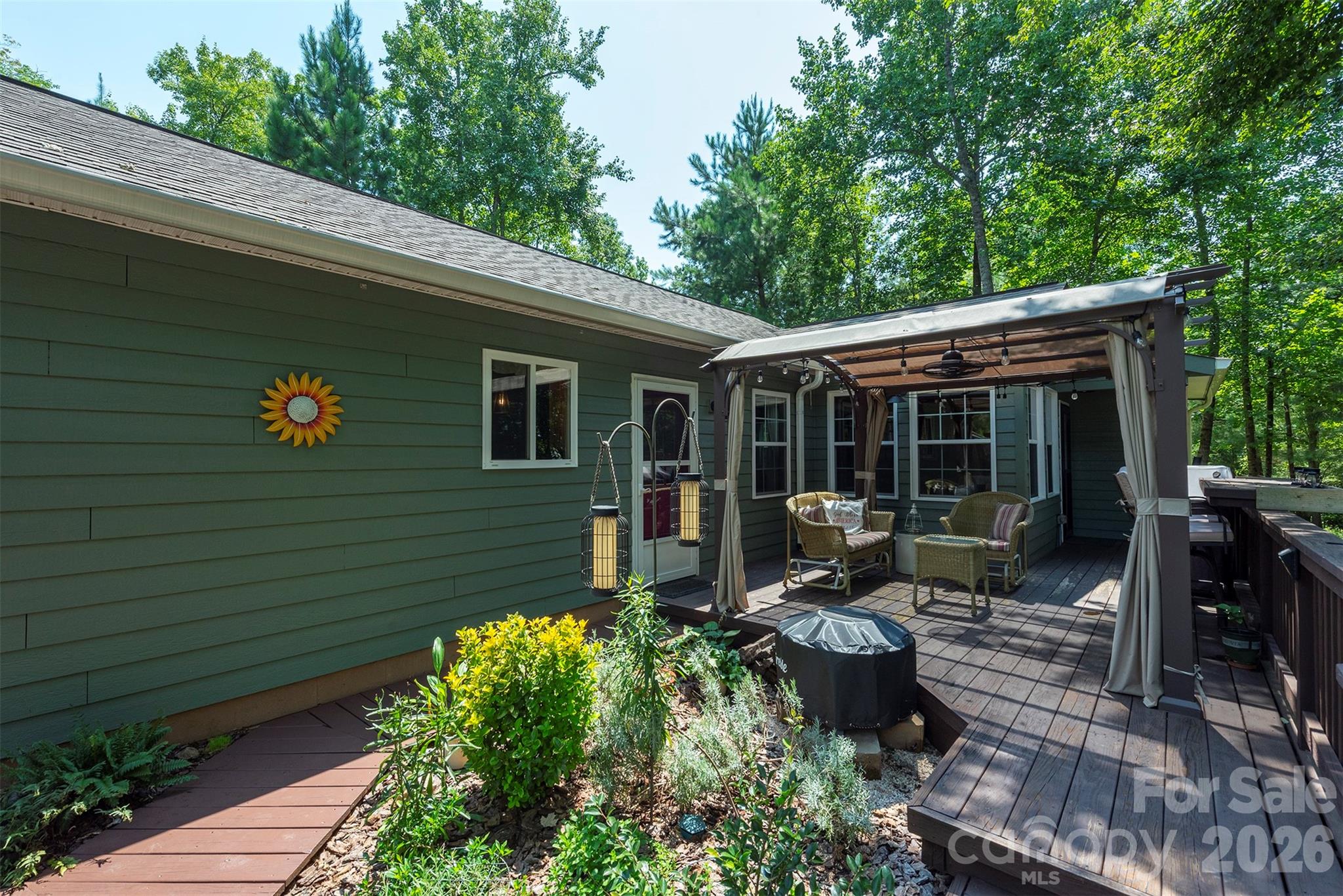 4895 Hudlow Road — Union Mills