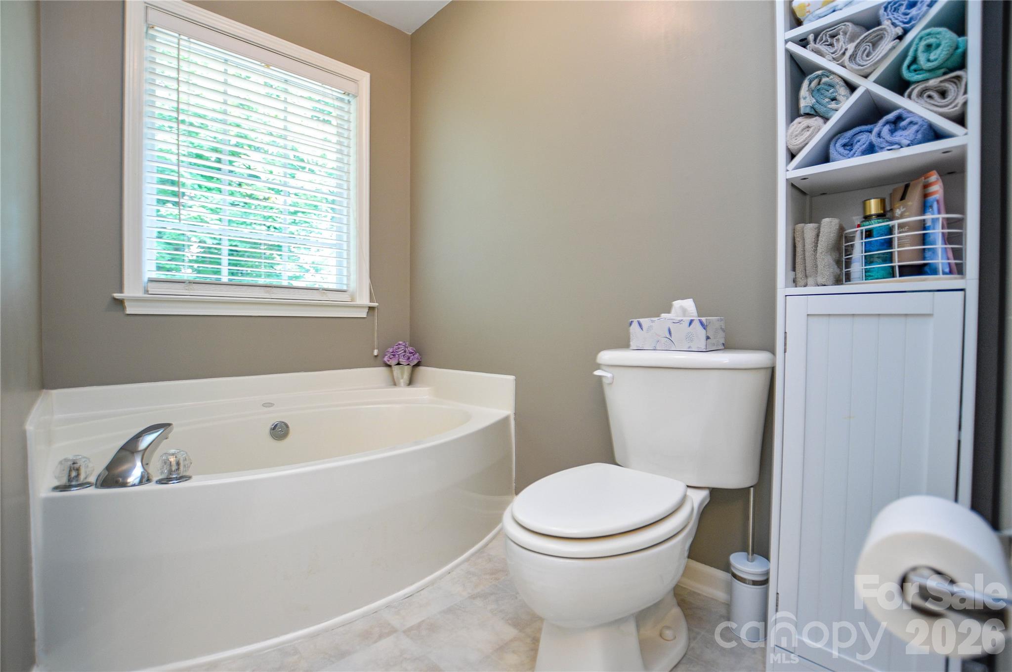 120 Arbor Ridge Road — Mount Holly