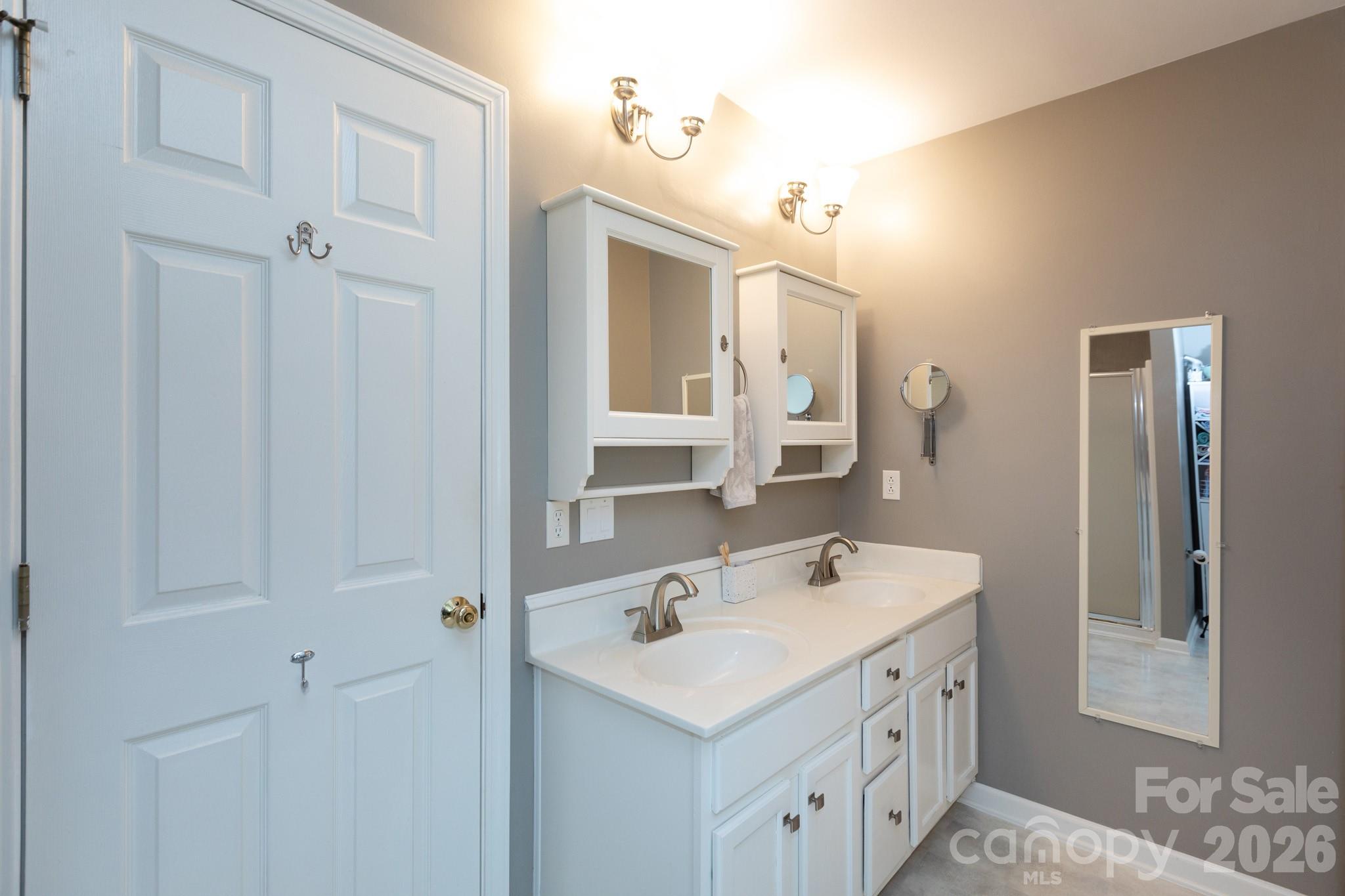 120 Arbor Ridge Road — Mount Holly