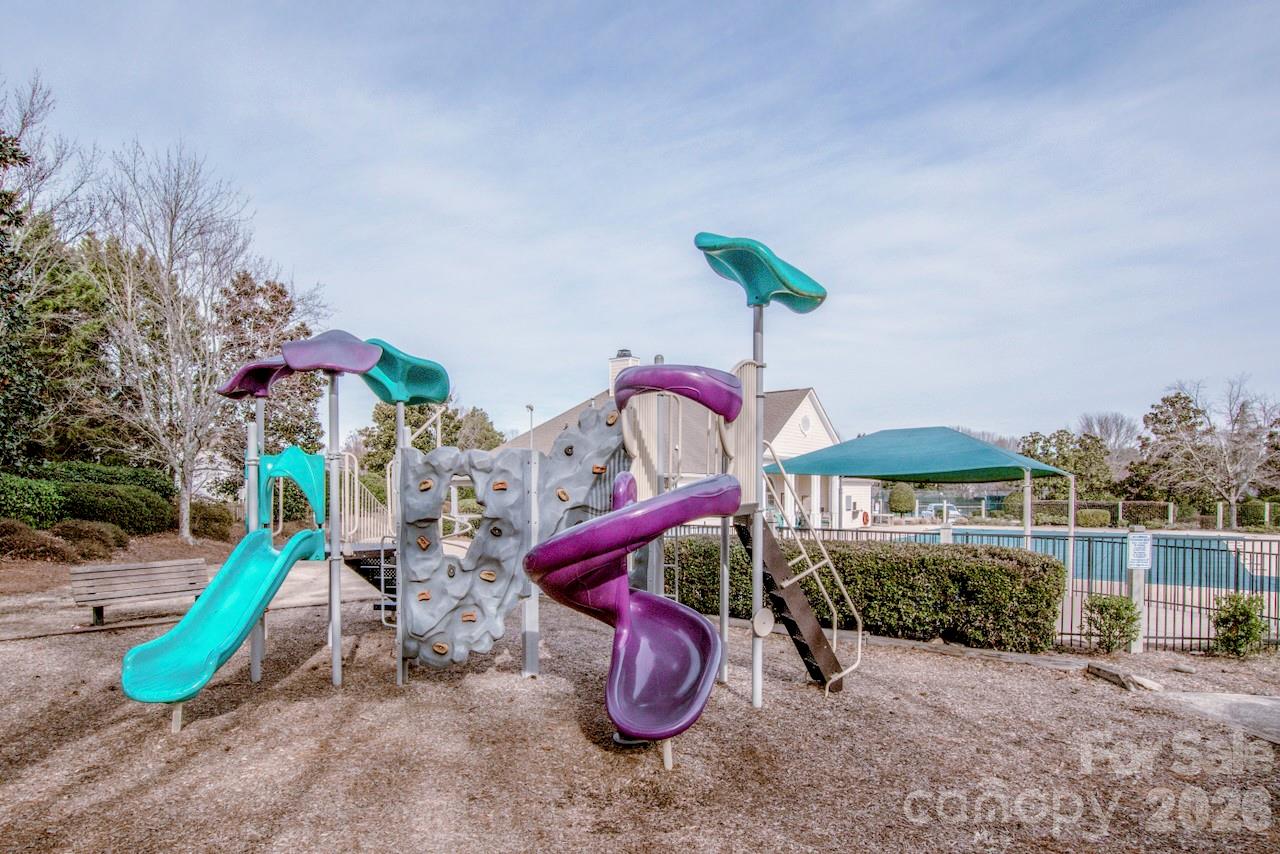 3233 Mannington Drive — Charlotte