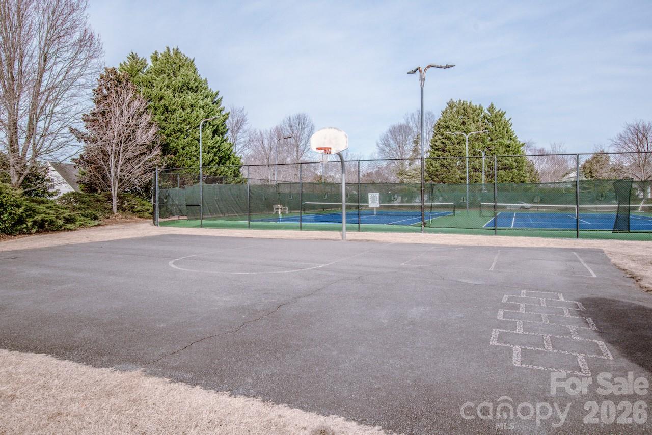 3233 Mannington Drive — Charlotte