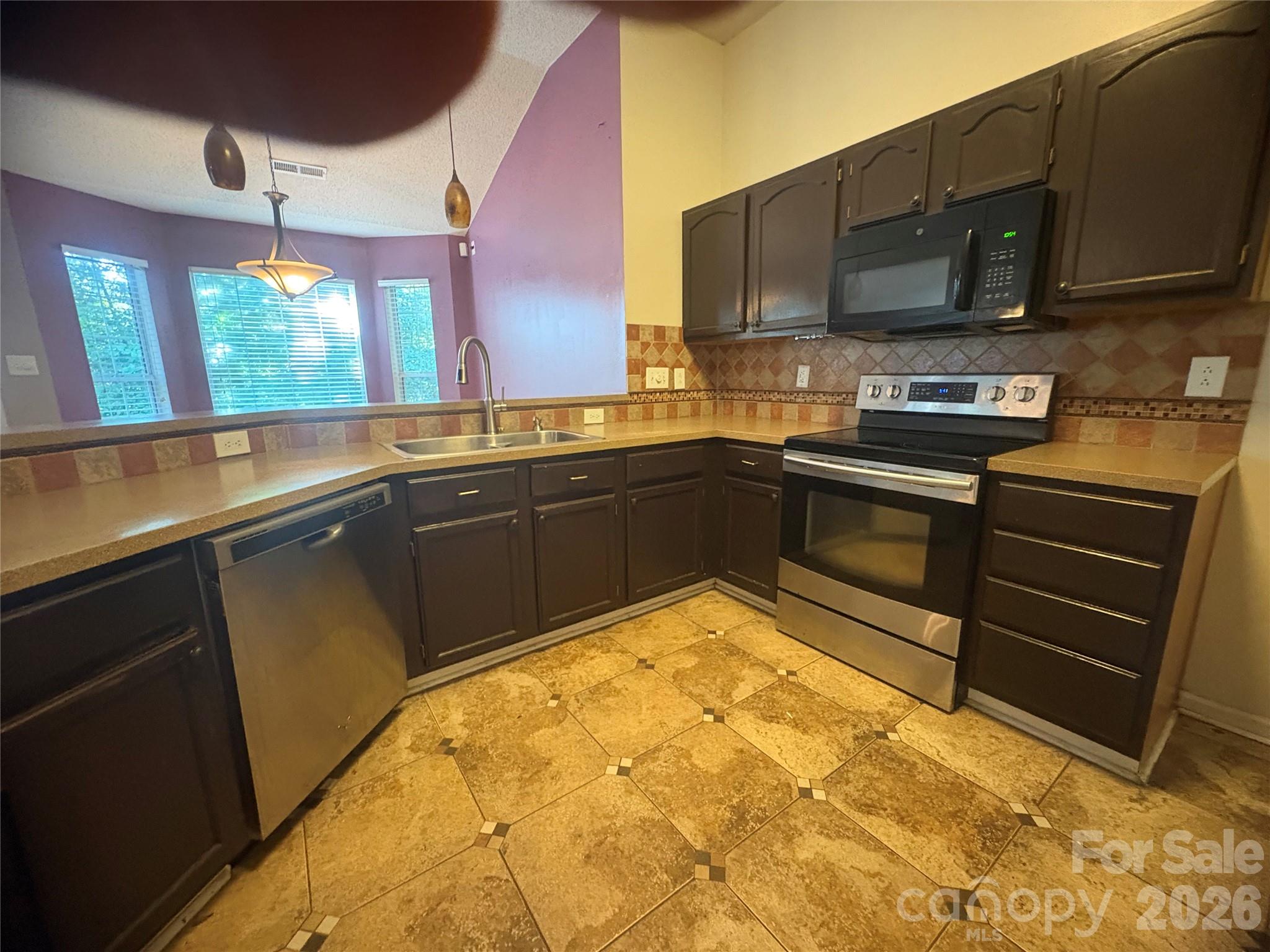3520 Cliffvale Court — Charlotte