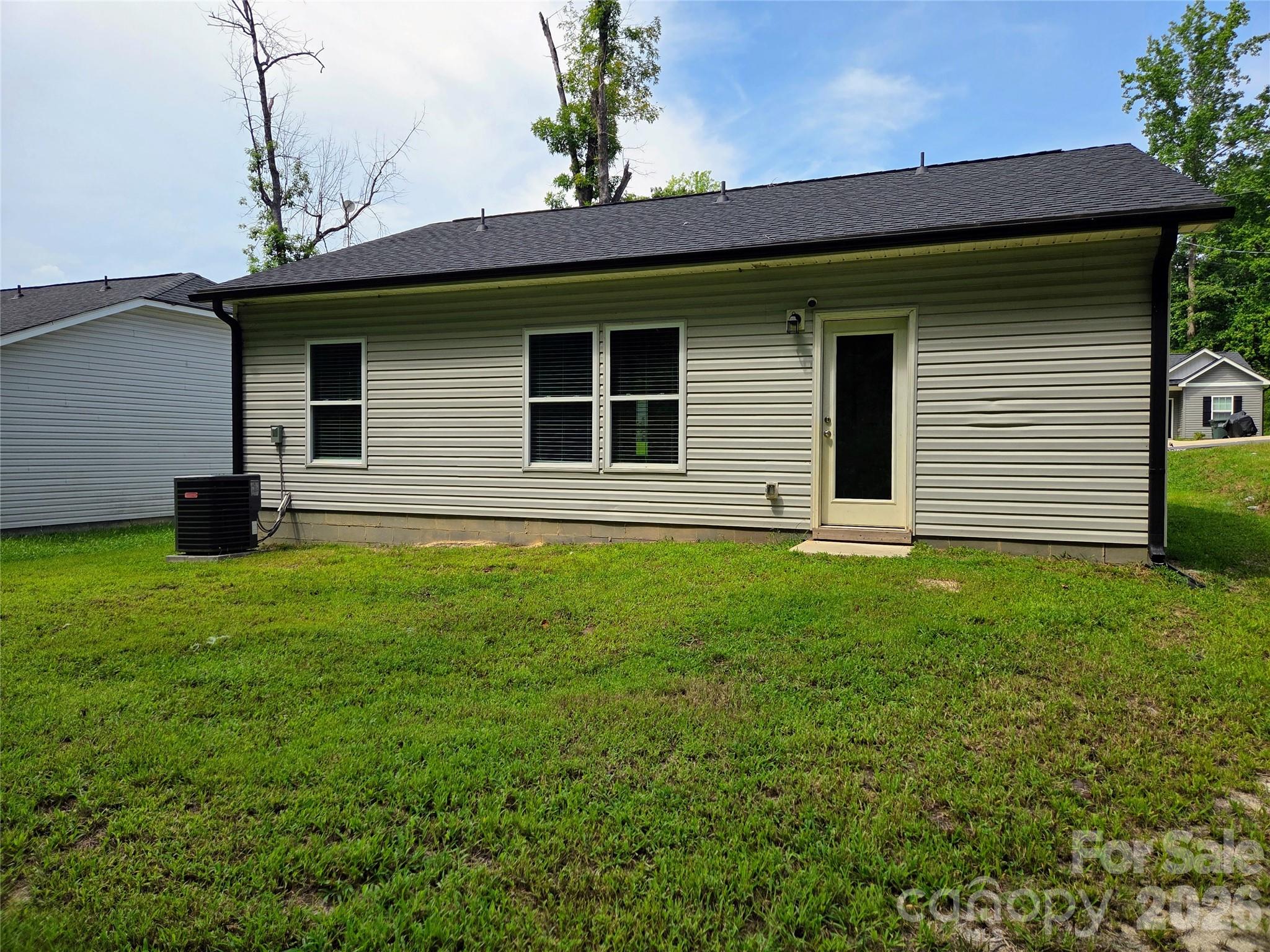 1121 Cleveland Avenue — Gastonia