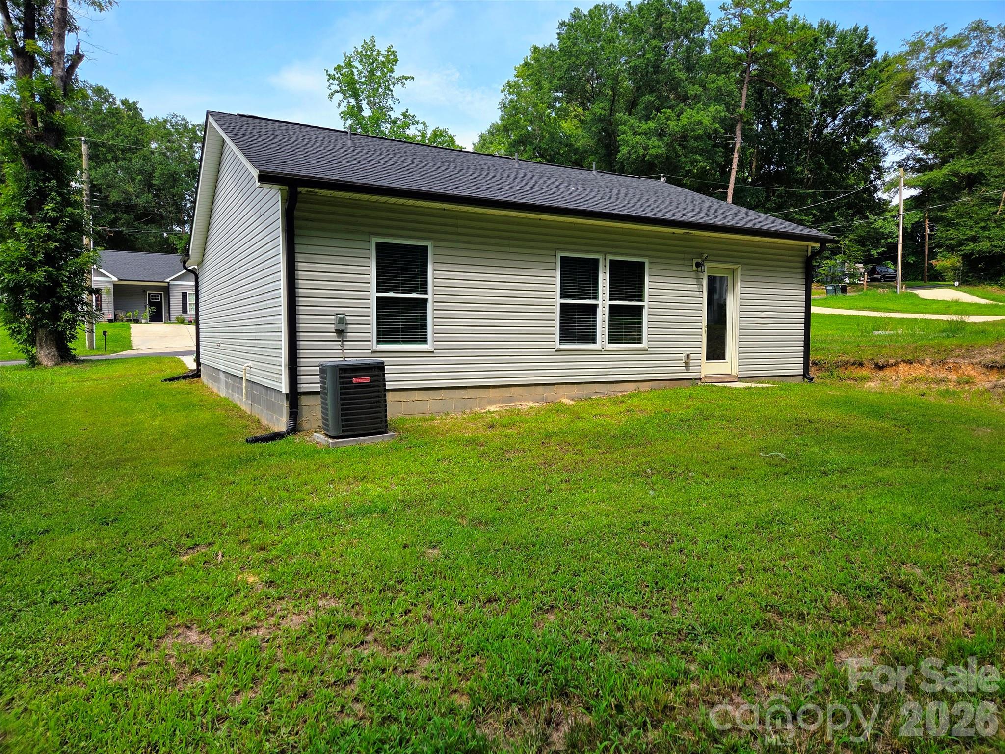 1121 Cleveland Avenue — Gastonia
