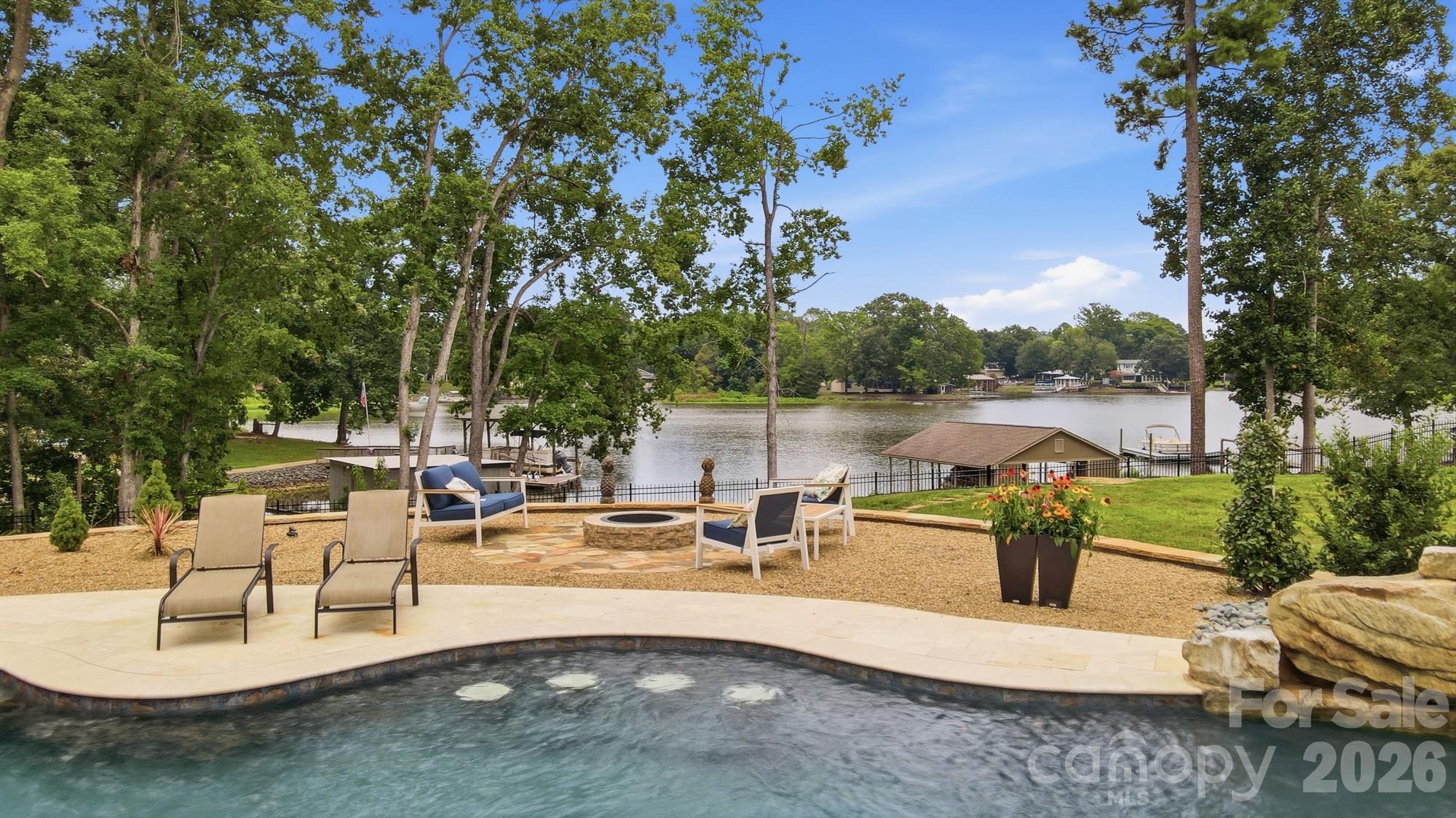 1920 Marlin Drive — Lake Wylie