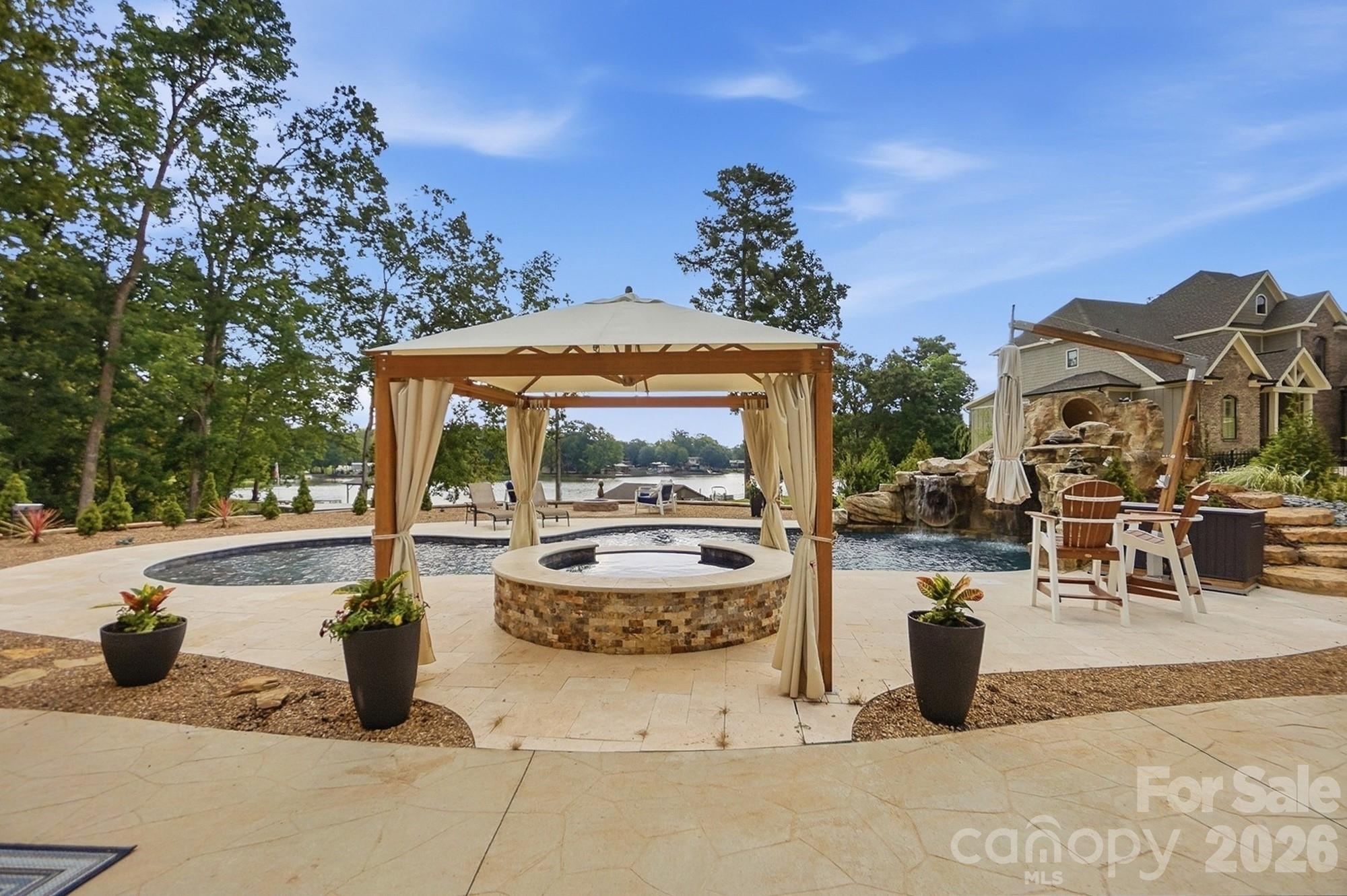 1920 Marlin Drive — Lake Wylie