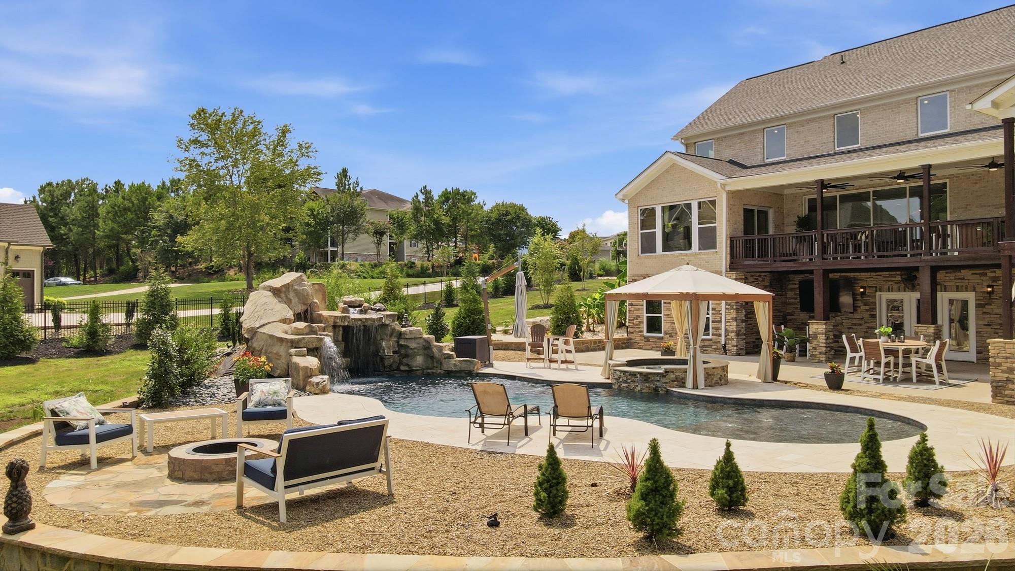 1920 Marlin Drive — Lake Wylie