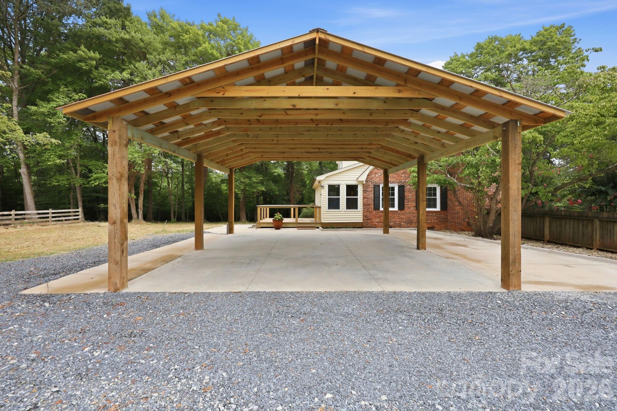 360 Small Road — Randleman