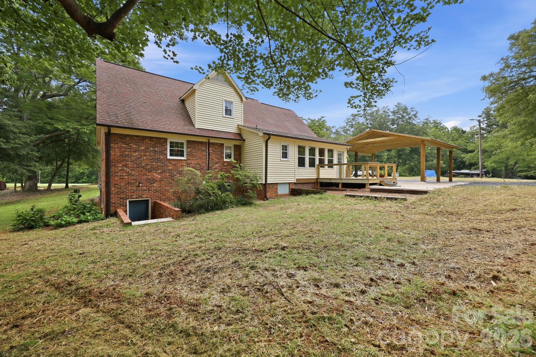 360 Small Road — Randleman
