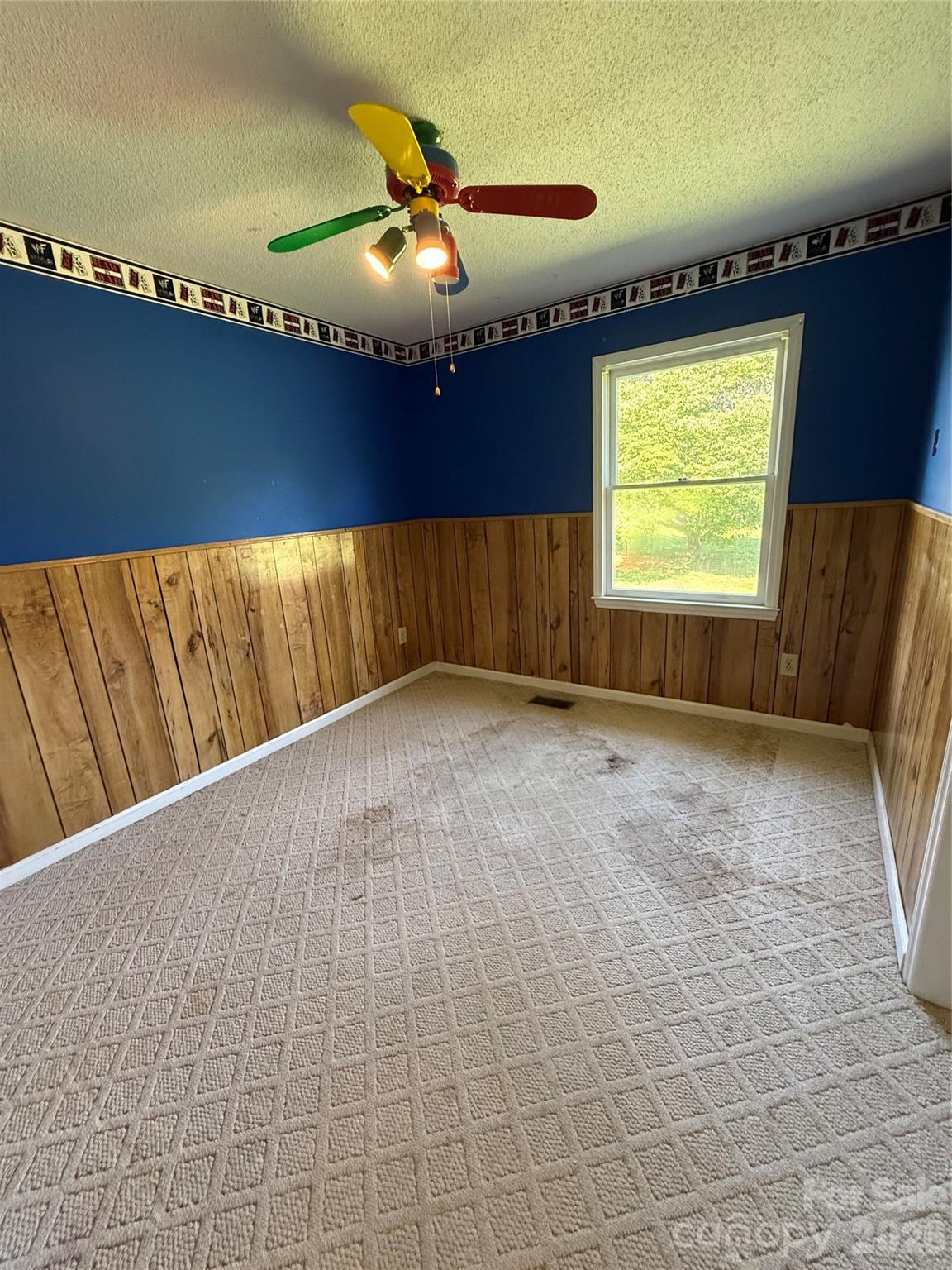 3695 Commanche Court — Lenoir
