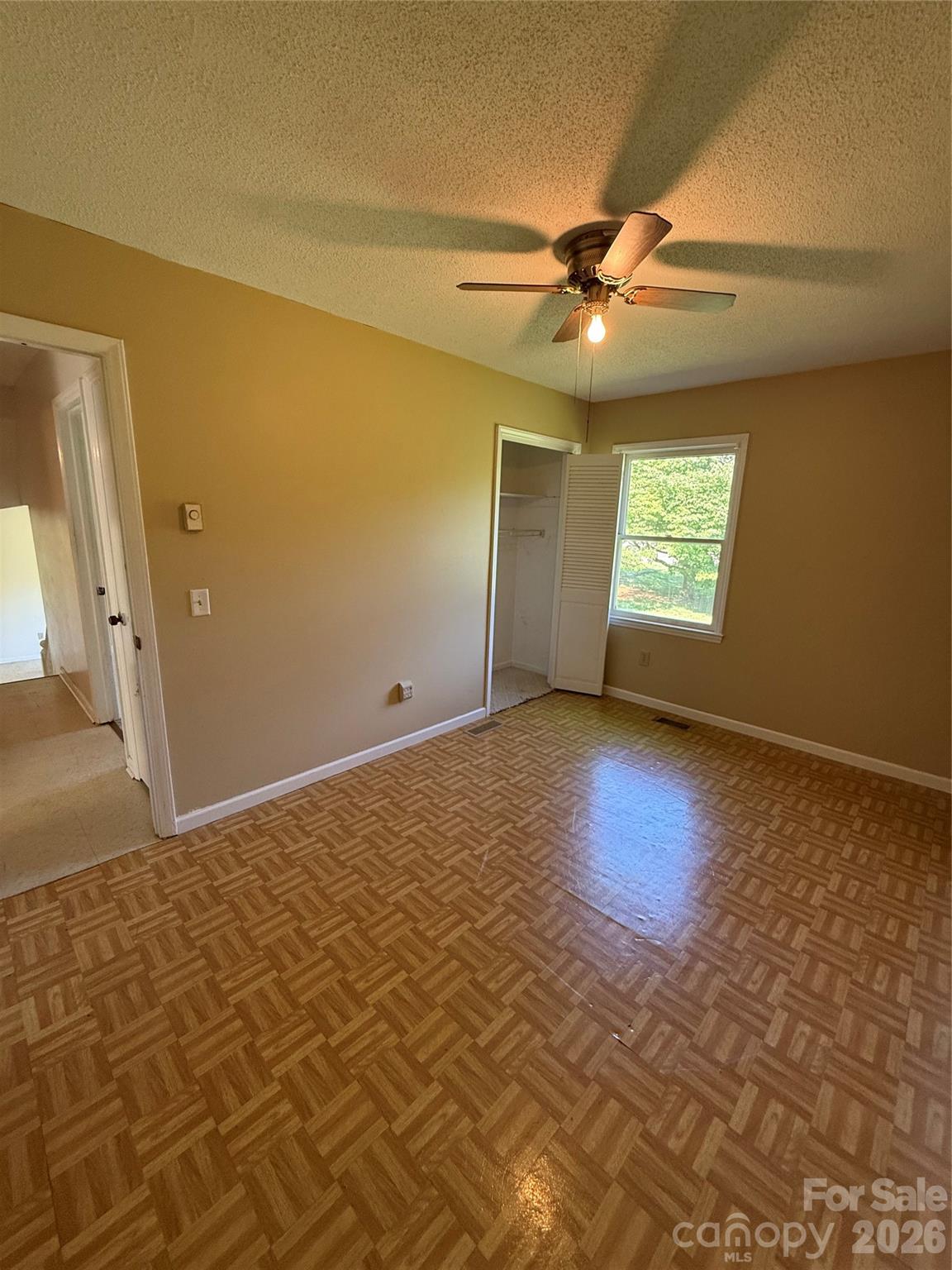 3695 Commanche Court — Lenoir