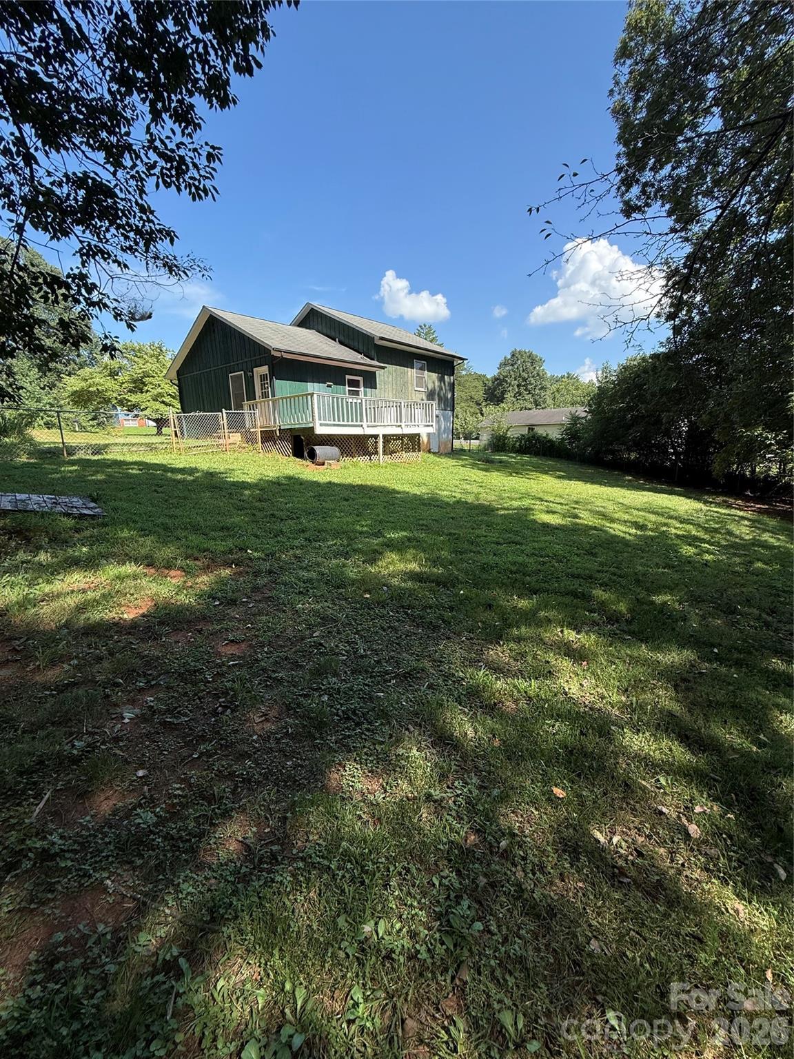 3695 Commanche Court — Lenoir