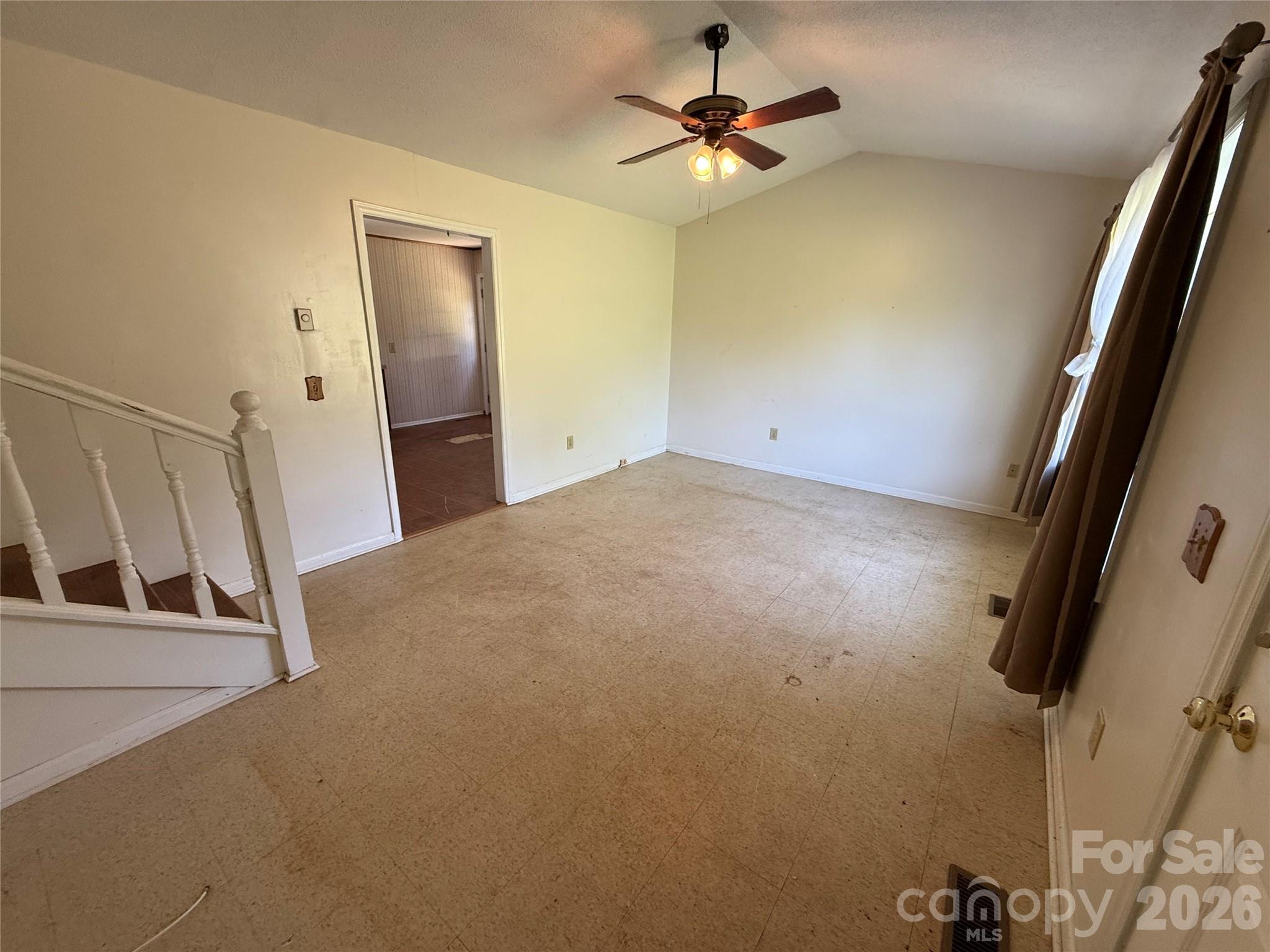 3695 Commanche Court — Lenoir