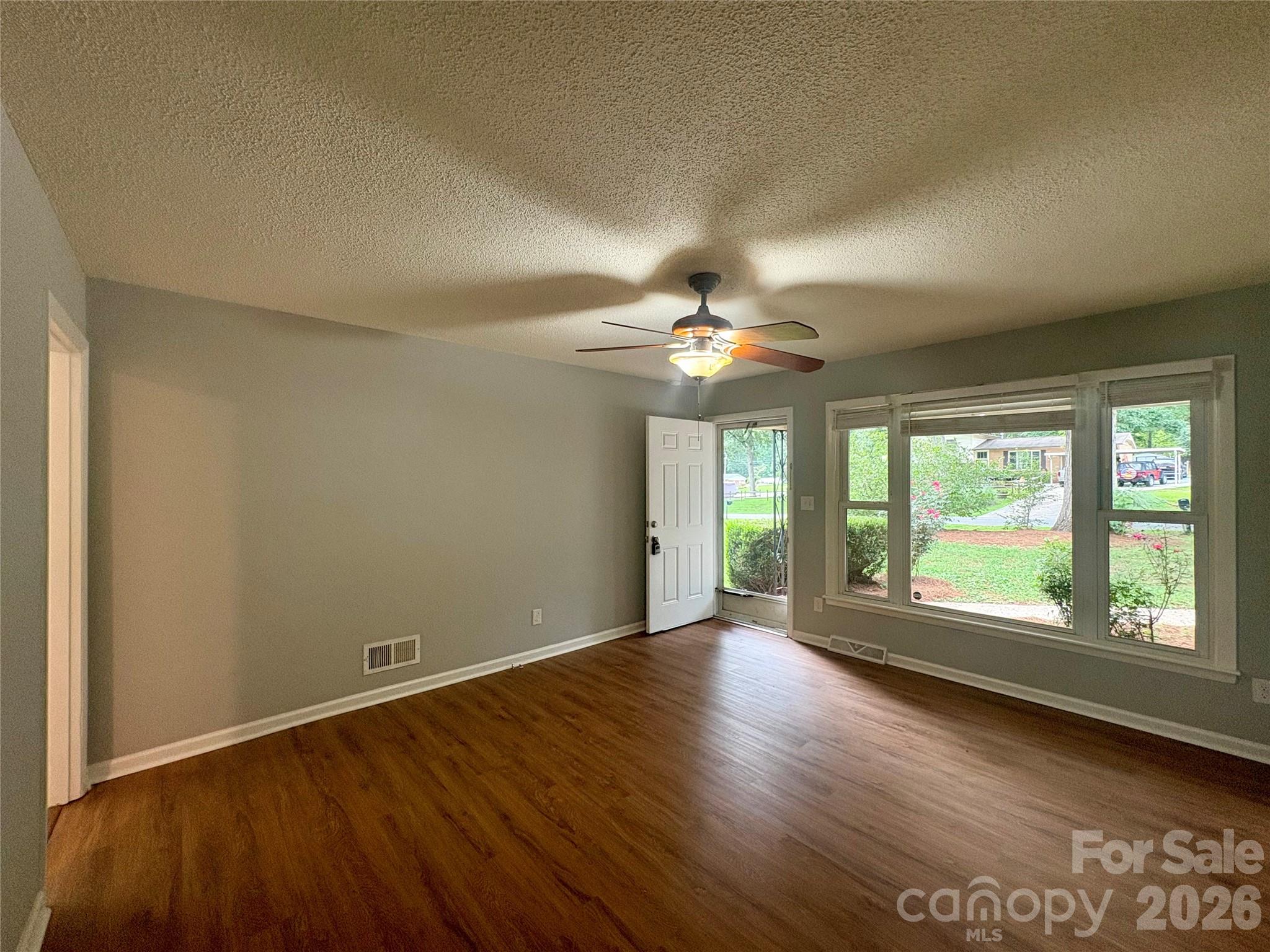 109 Holly Drive — Mount Holly