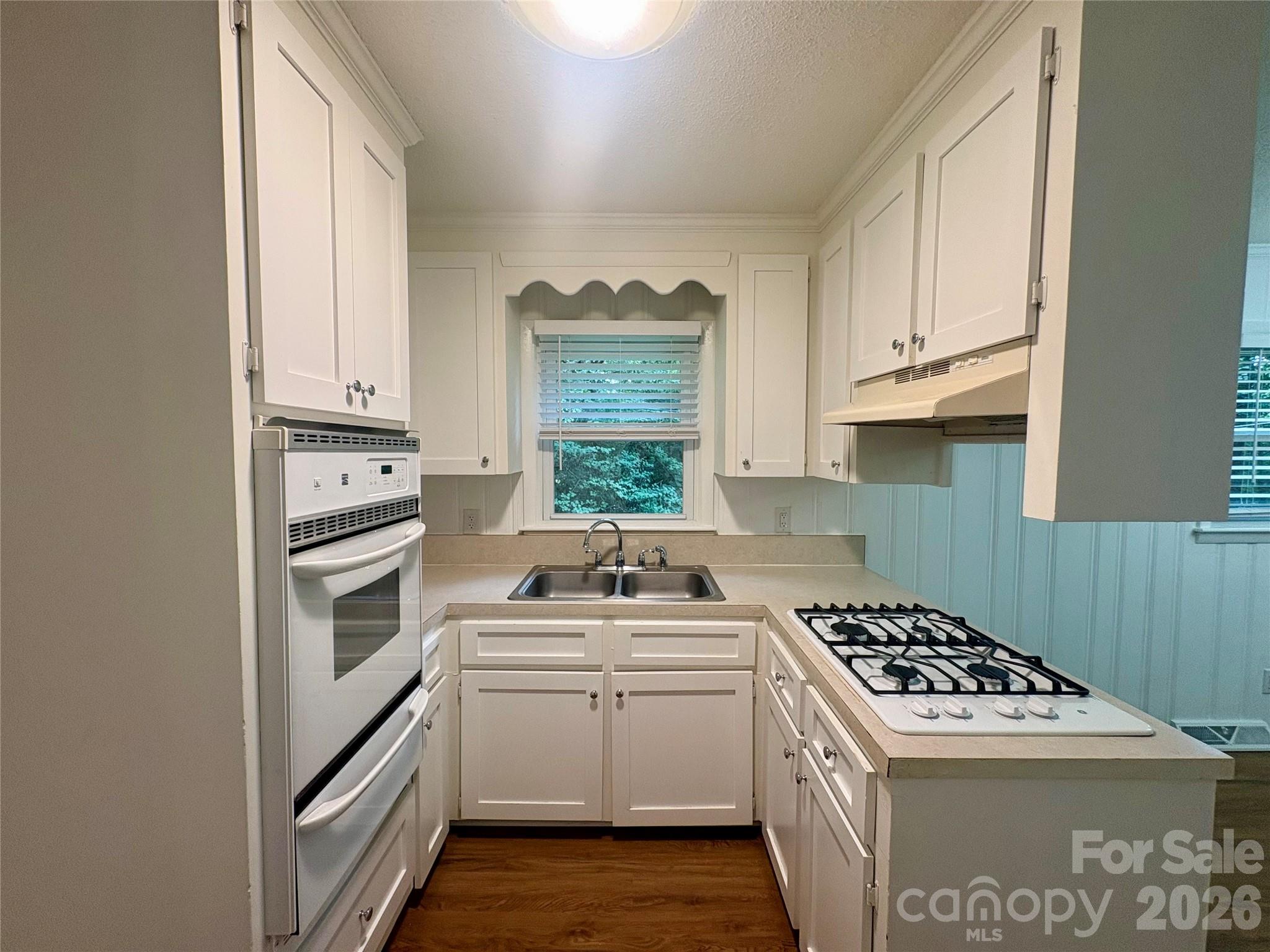 109 Holly Drive — Mount Holly