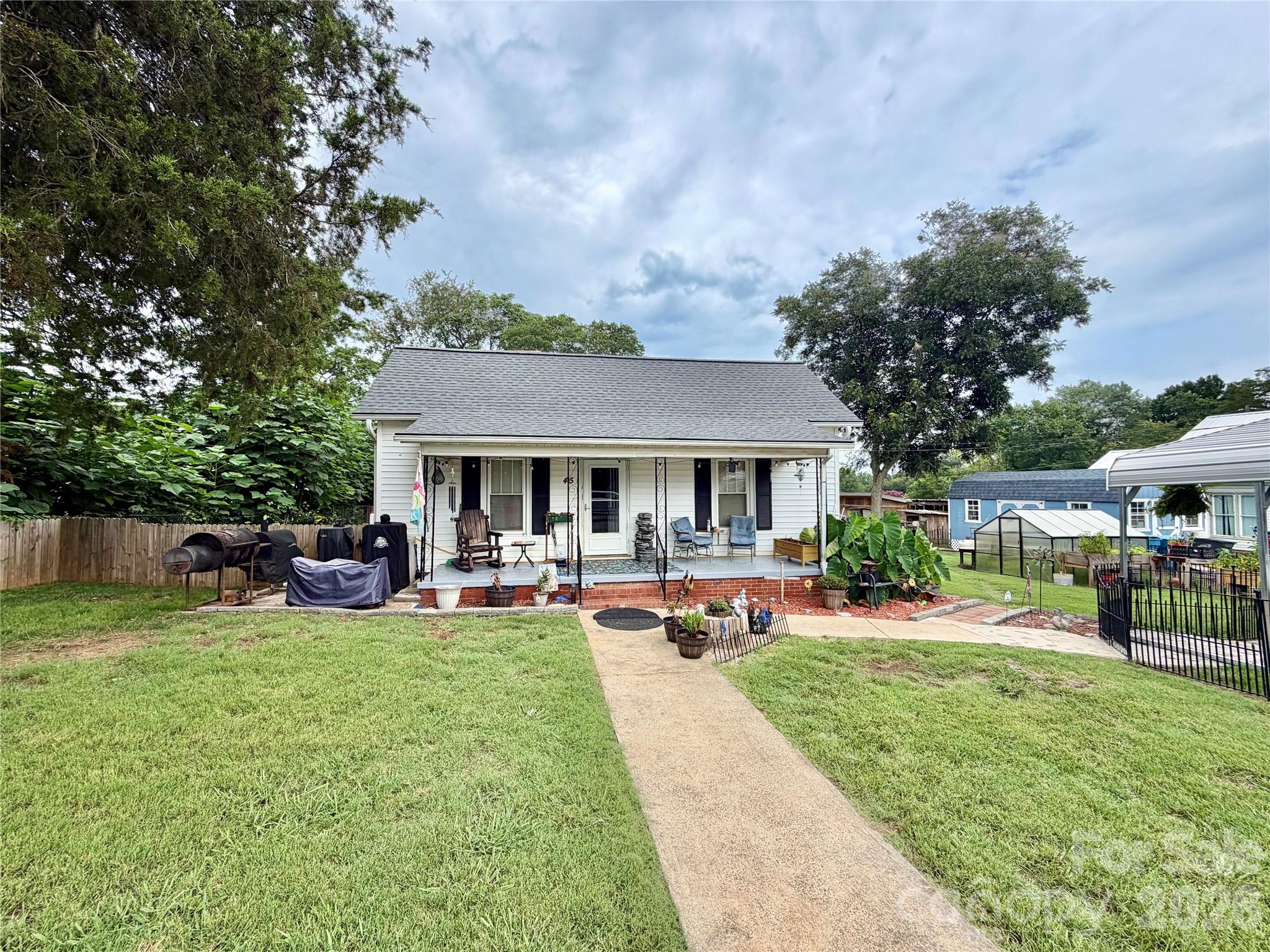 45 Alexander Road — Stony Point