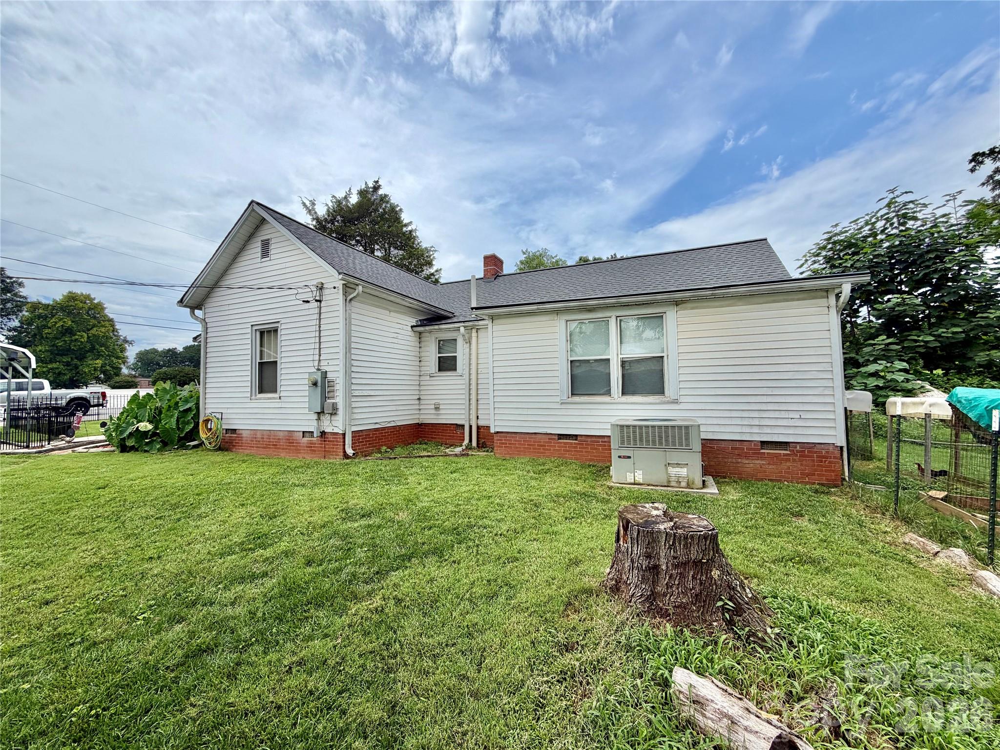 45 Alexander Road — Stony Point