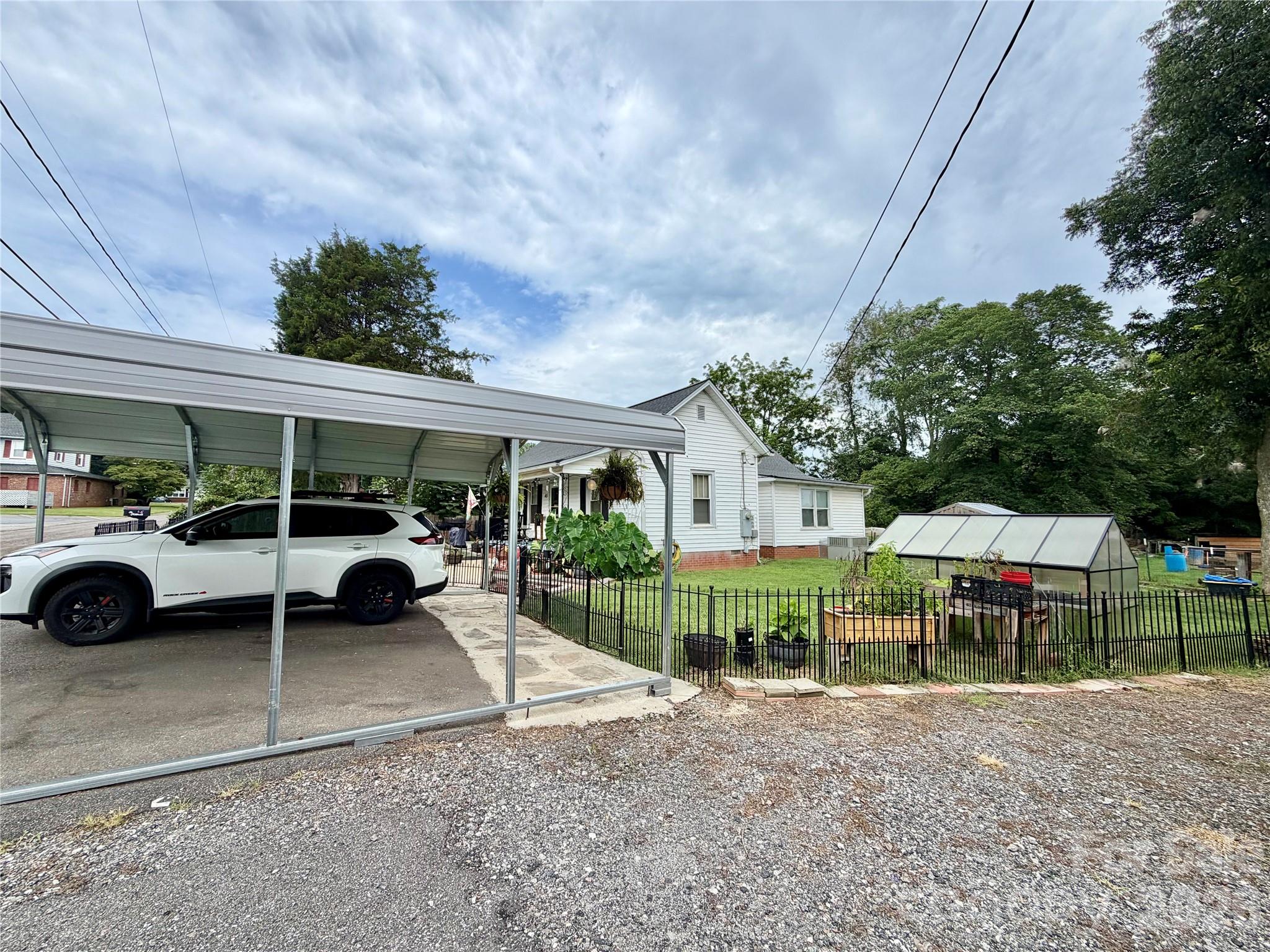 45 Alexander Road — Stony Point